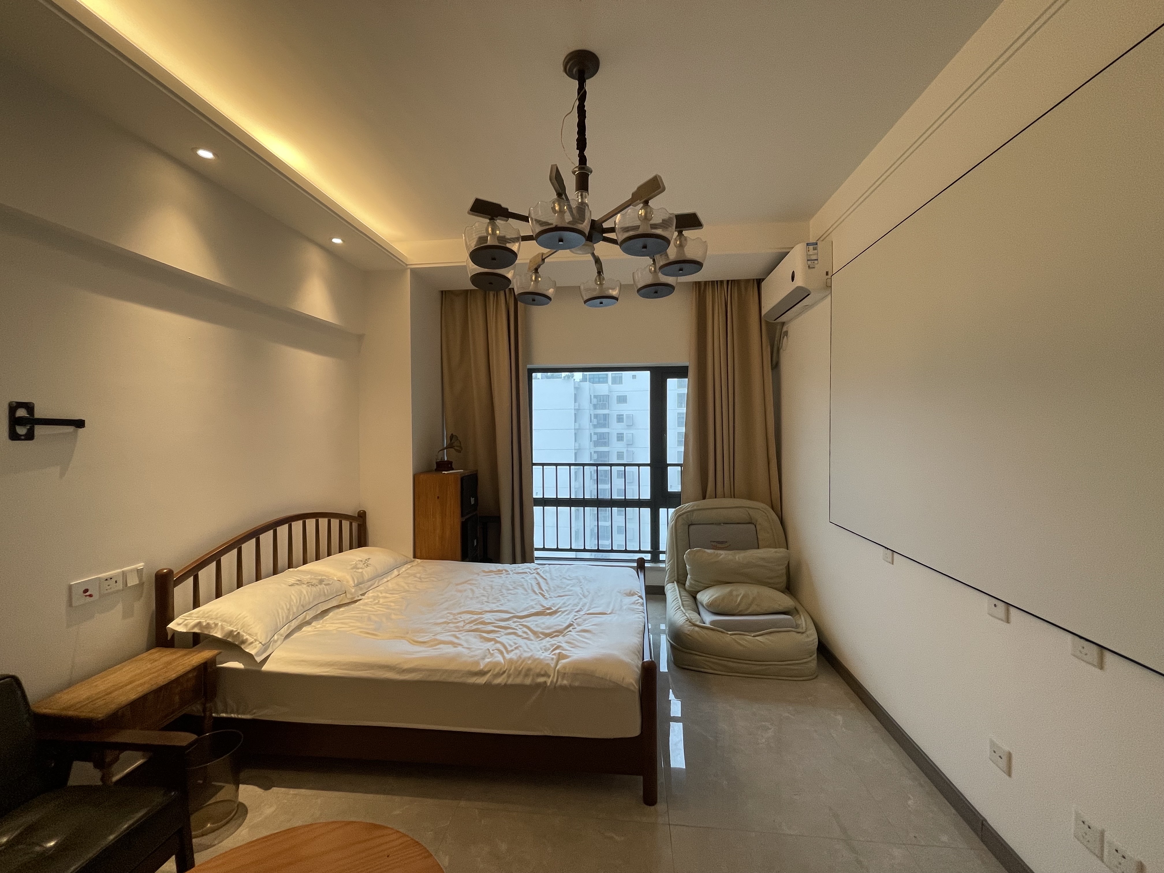 龙湖光年  2室1厅1卫    3600.0元/月室内图