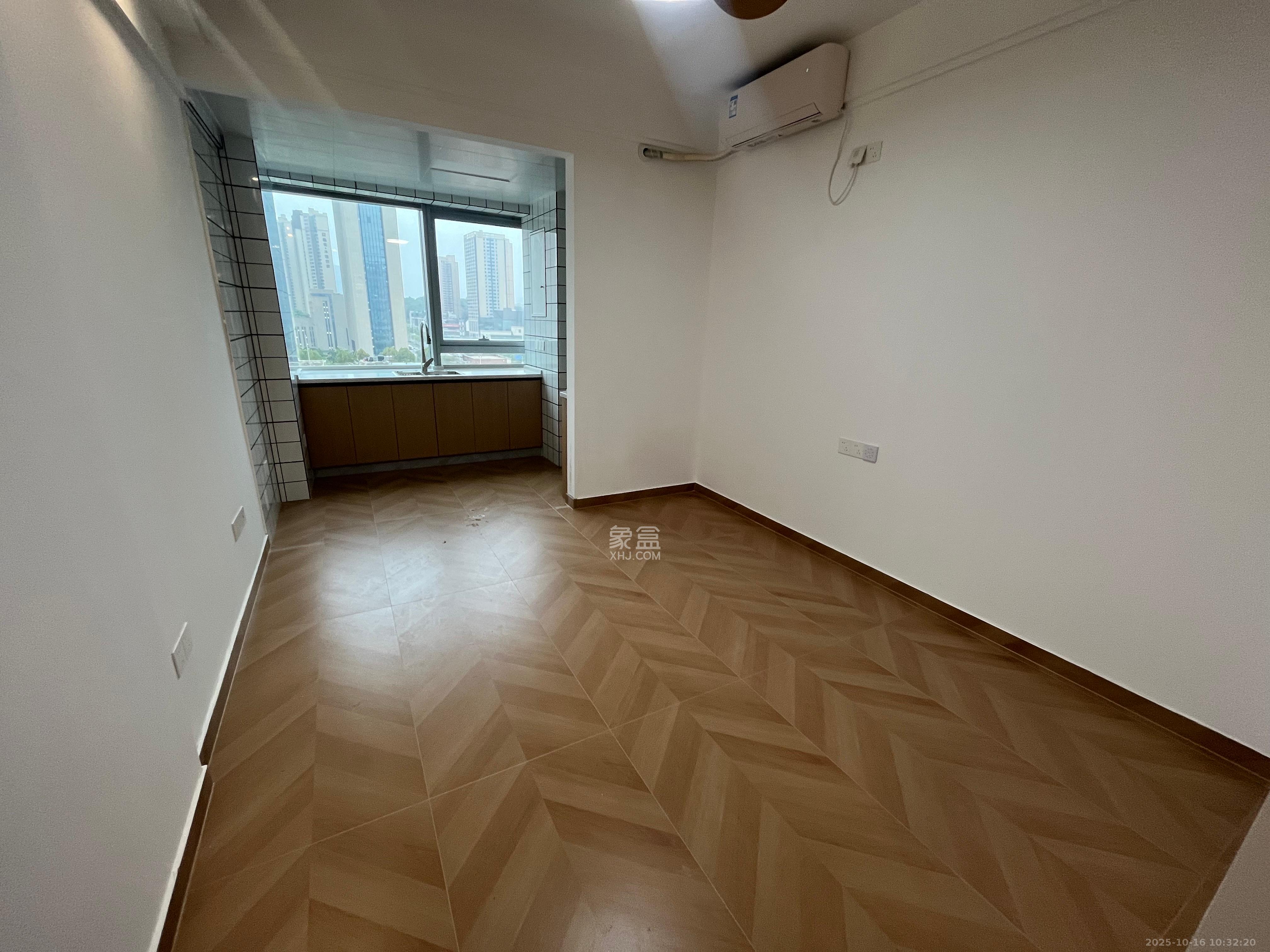 卓越伊景寓  1室1厅1卫    1650.0元/月