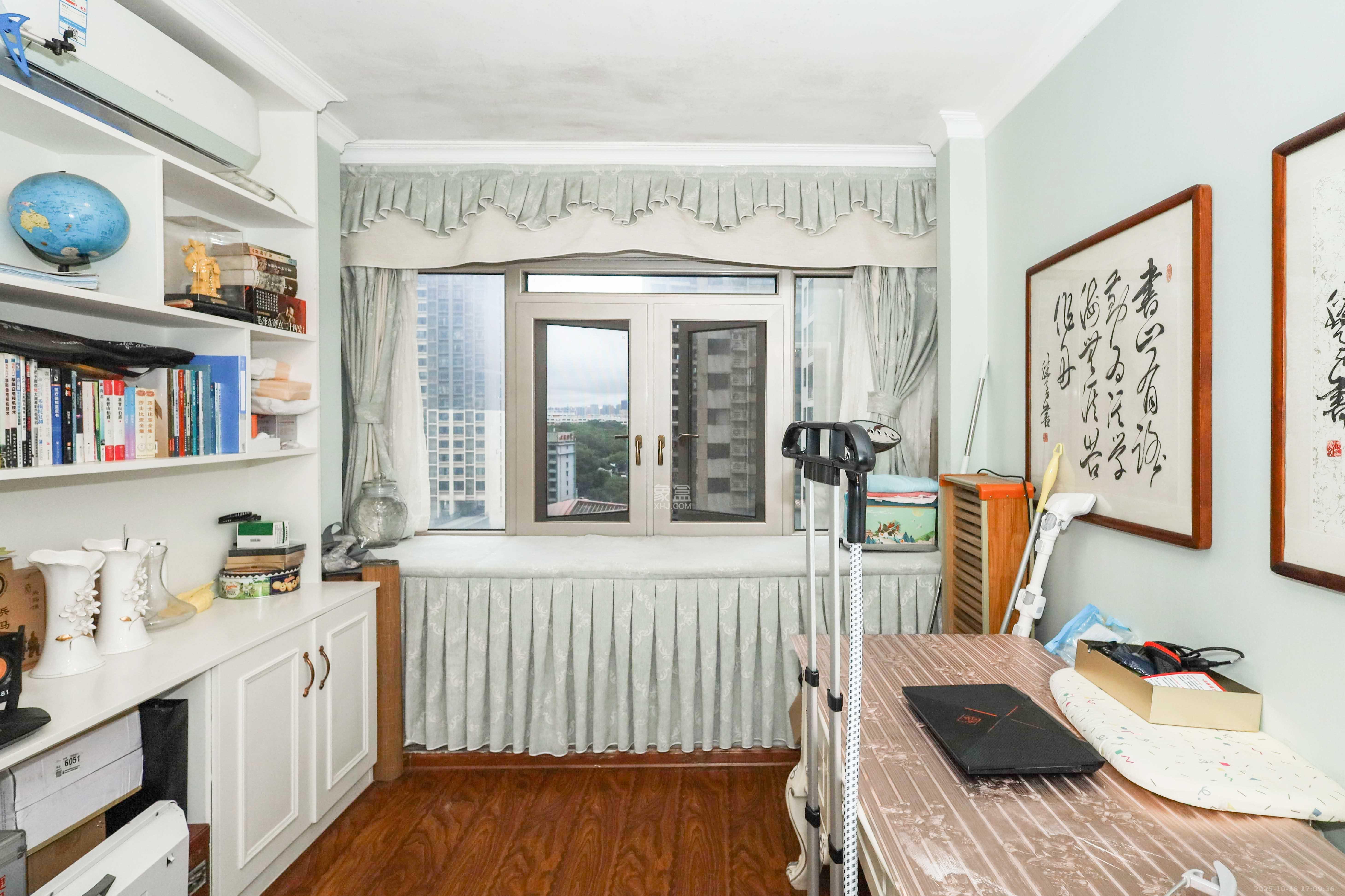 好莱城(弘德西街) 4室2厅2卫 136.0万 好莱城(弘德西街) 4室2厅2卫 136.0万卧室