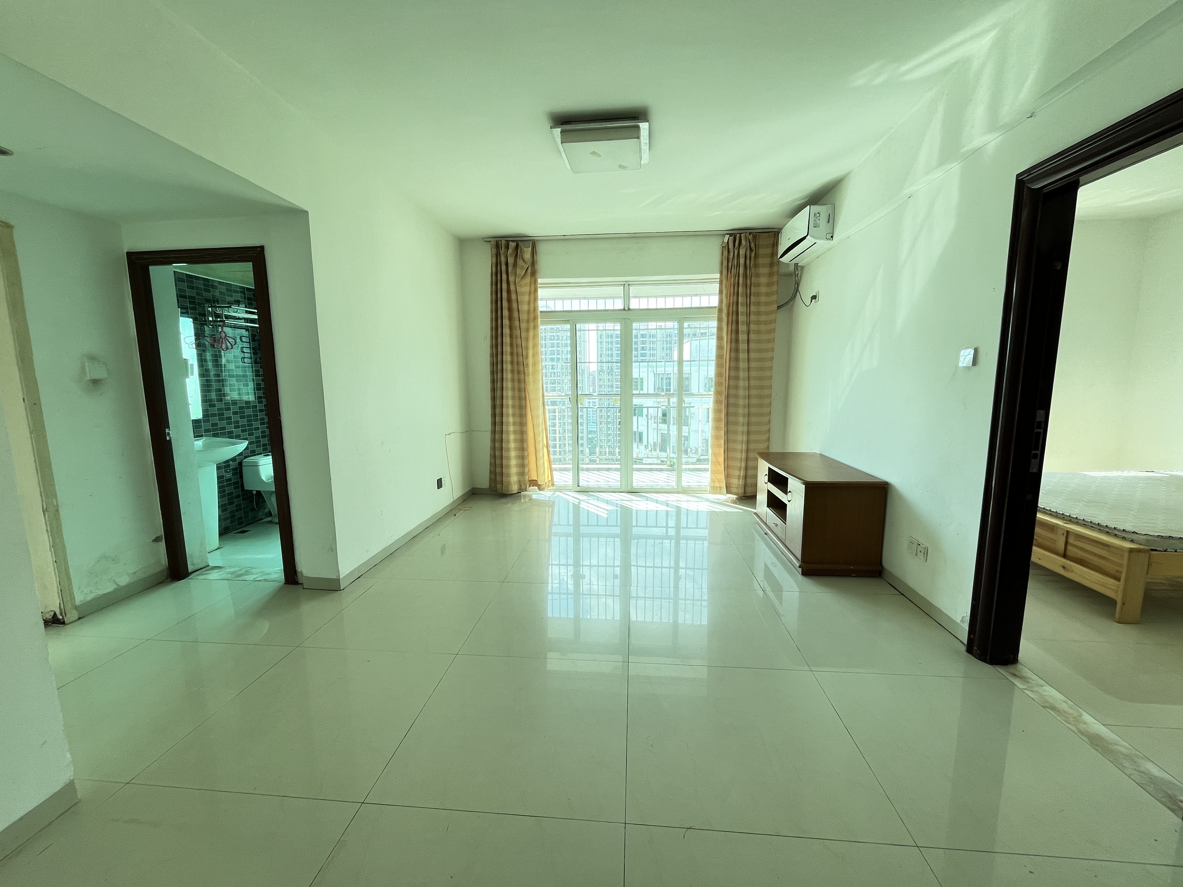 华宝雅苑  2室1厅1卫    2300.0元/月户型图