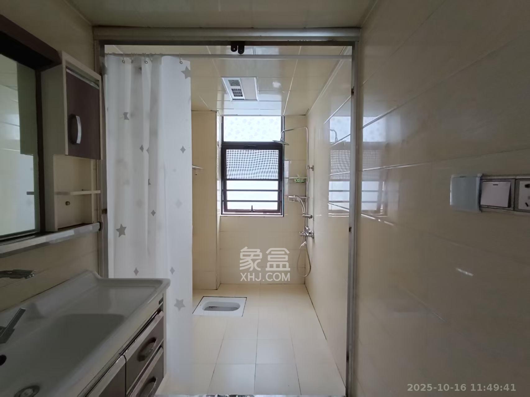 卓越麓山别墅（麓山峰境产权麓山花苑）  3室2厅1卫    1400.0元/月室内图