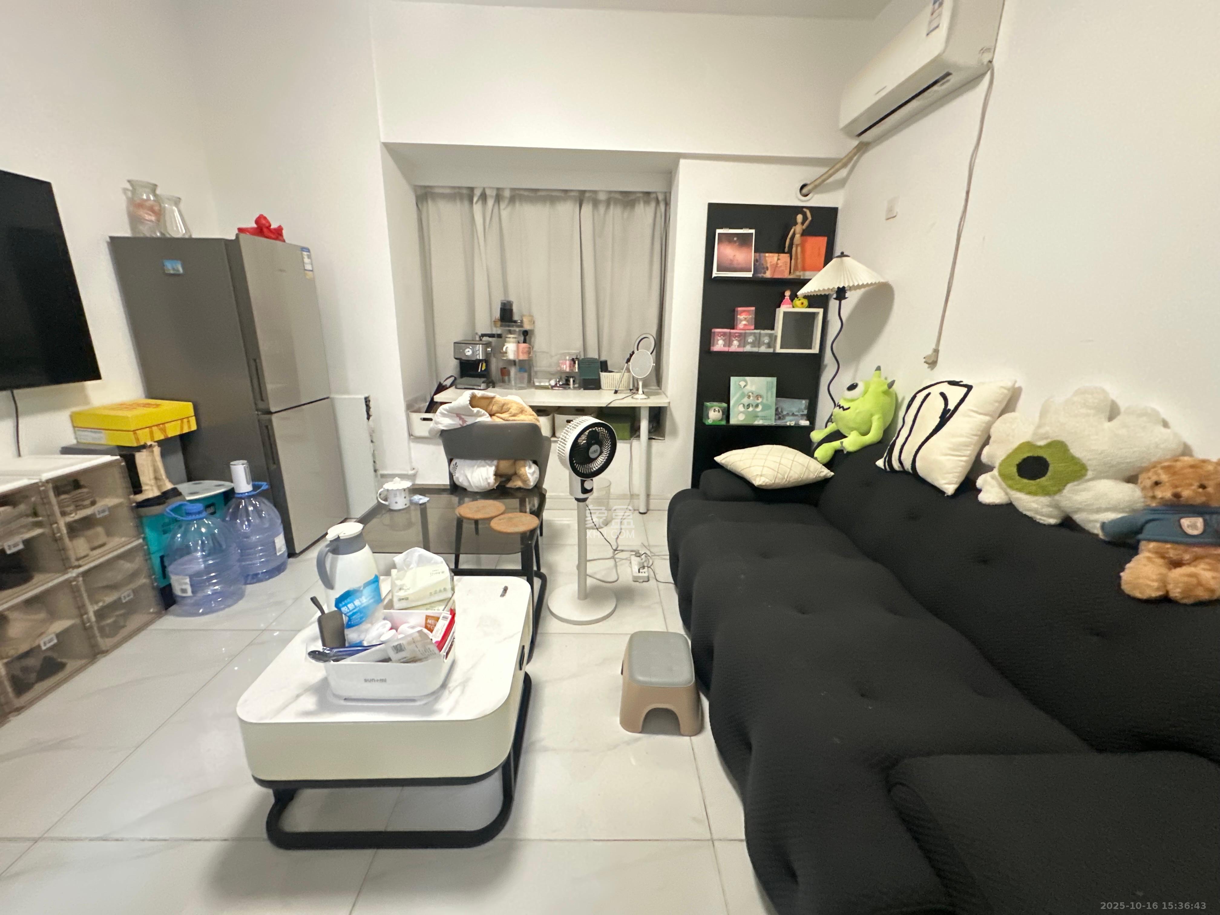 2076至高点 1室1厅1卫 1800.0元/月 2076至高点 1室1厅1卫 1800.0元/月室内图