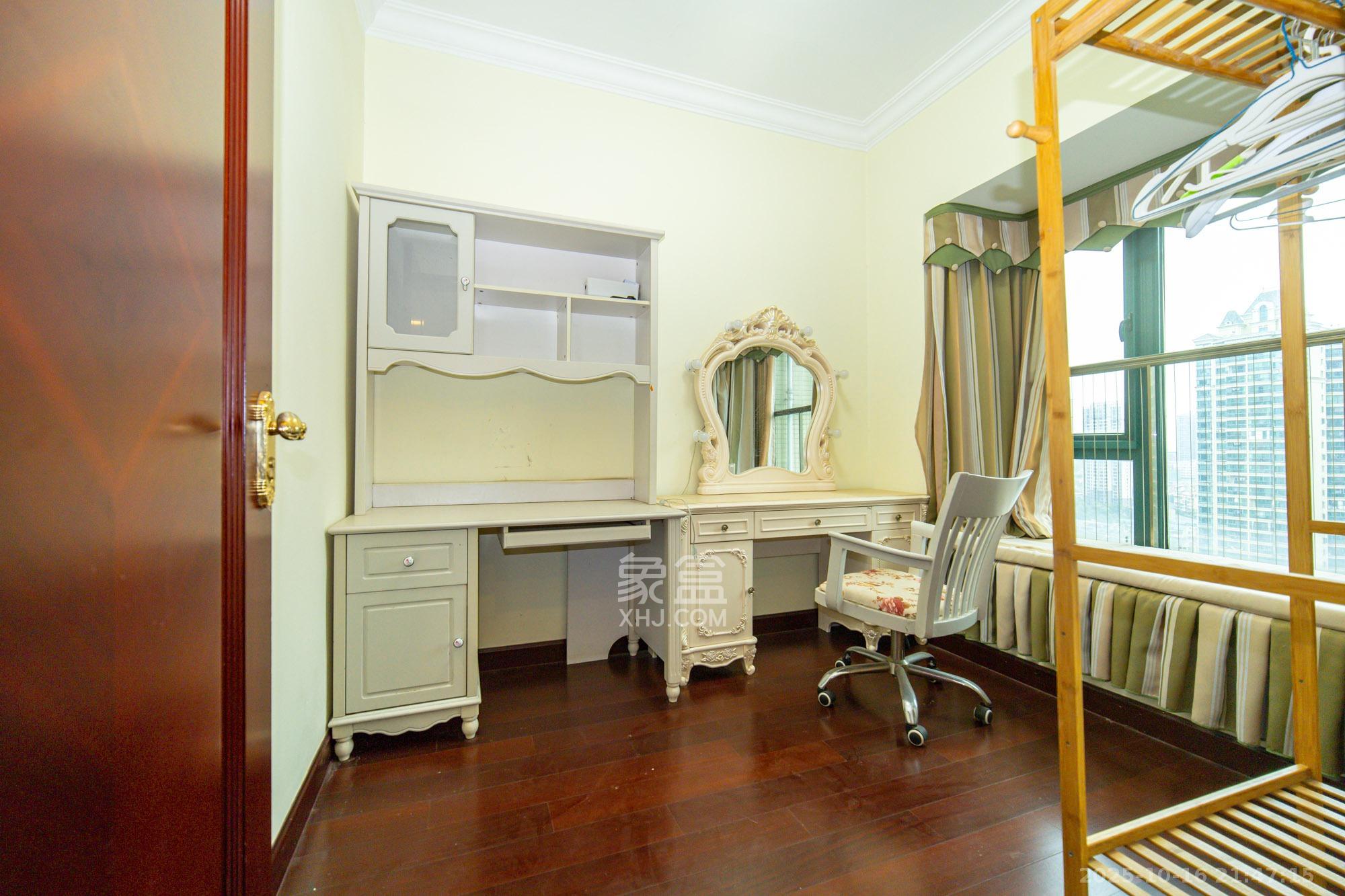 恒大雅苑  3室2厅1卫    89.0万卧室