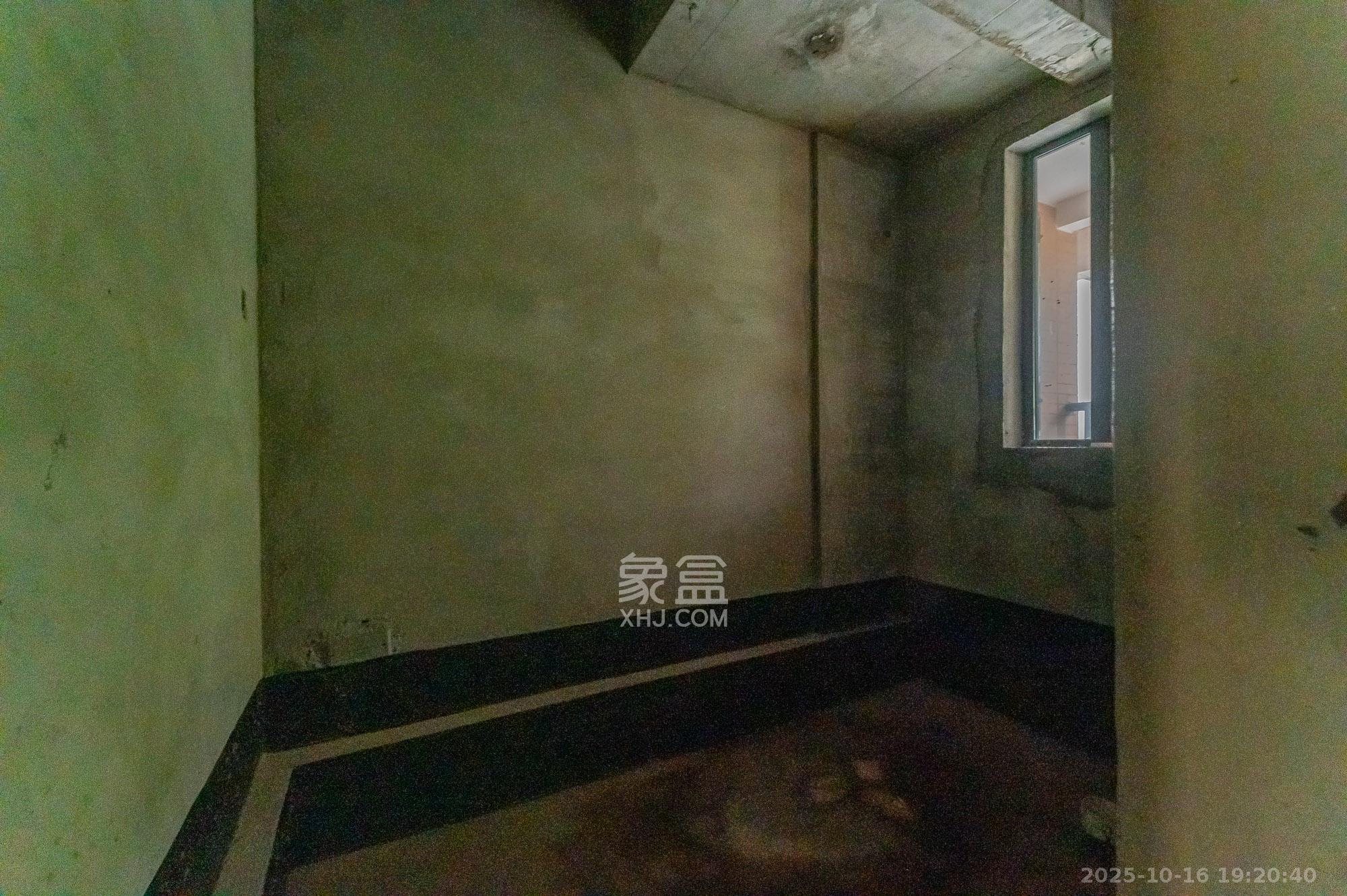 海伦春天 5室2厅3卫 215.0万 海伦春天 5室2厅3卫 215.0万其他