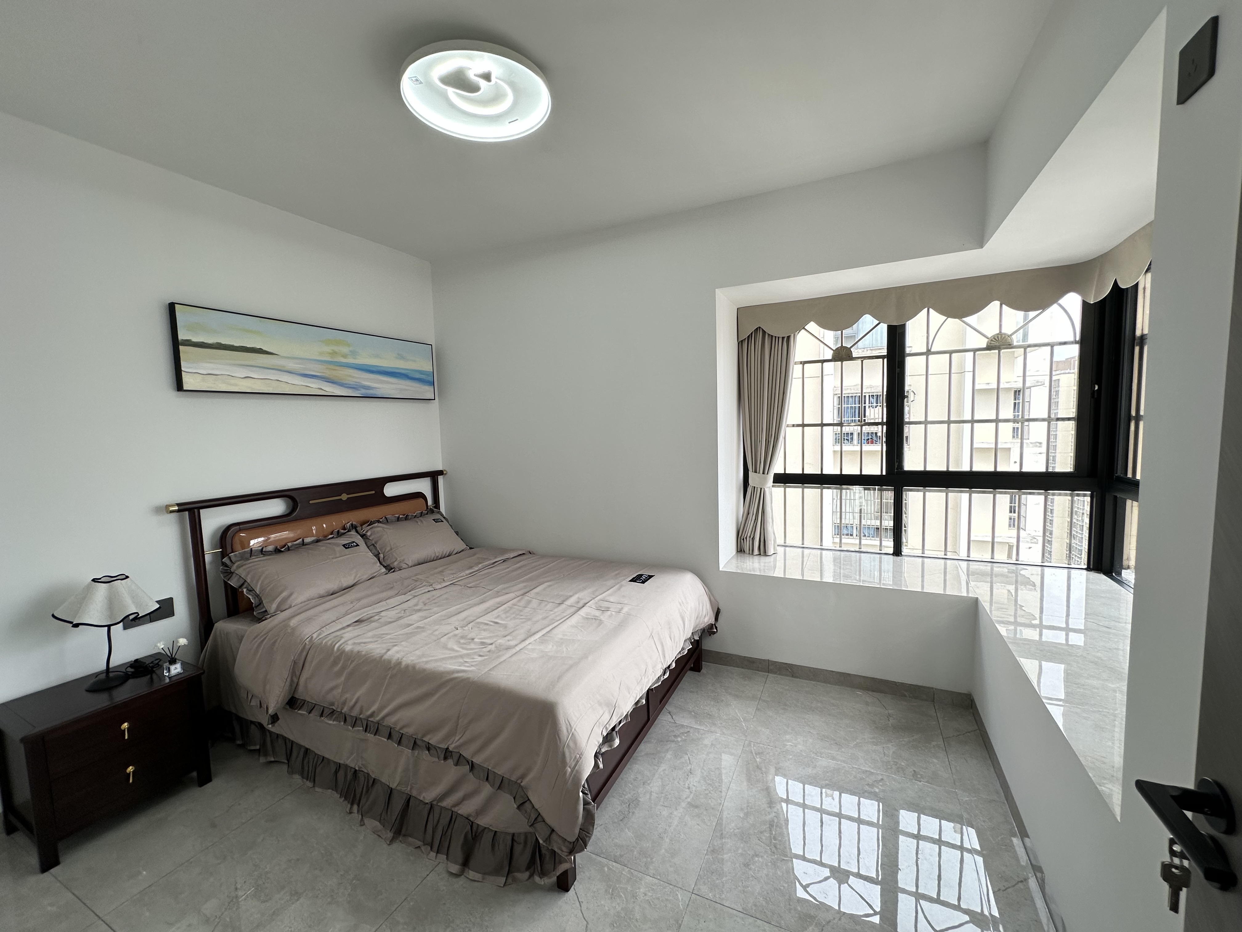 水岸听涛 4室2厅2卫 149.0万 水岸听涛 4室2厅2卫 149.0万客厅