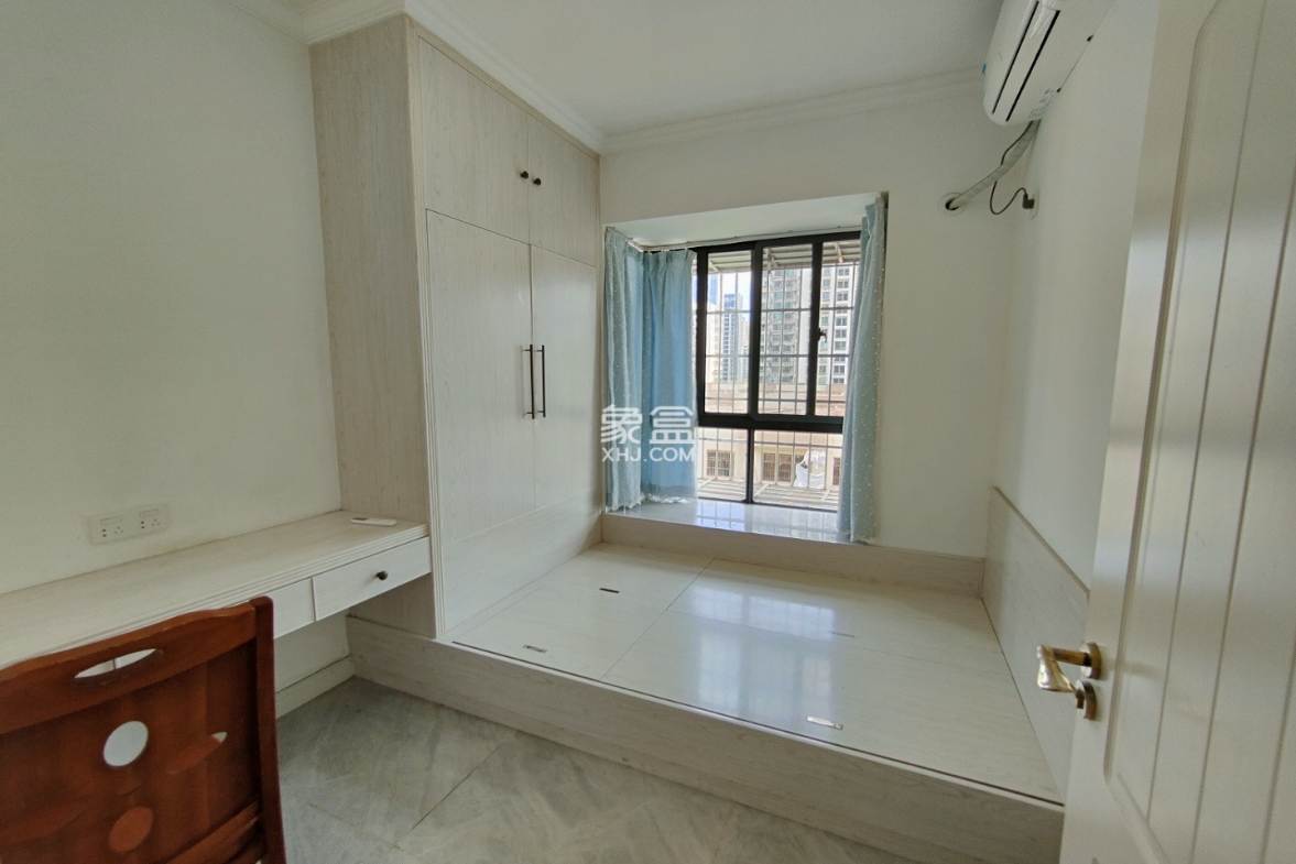 海南省三建秀英宿舍区 2室1厅1卫 2300.0元/月 海南省三建秀英宿舍区 2室1厅1卫 2300.0元/月室内图