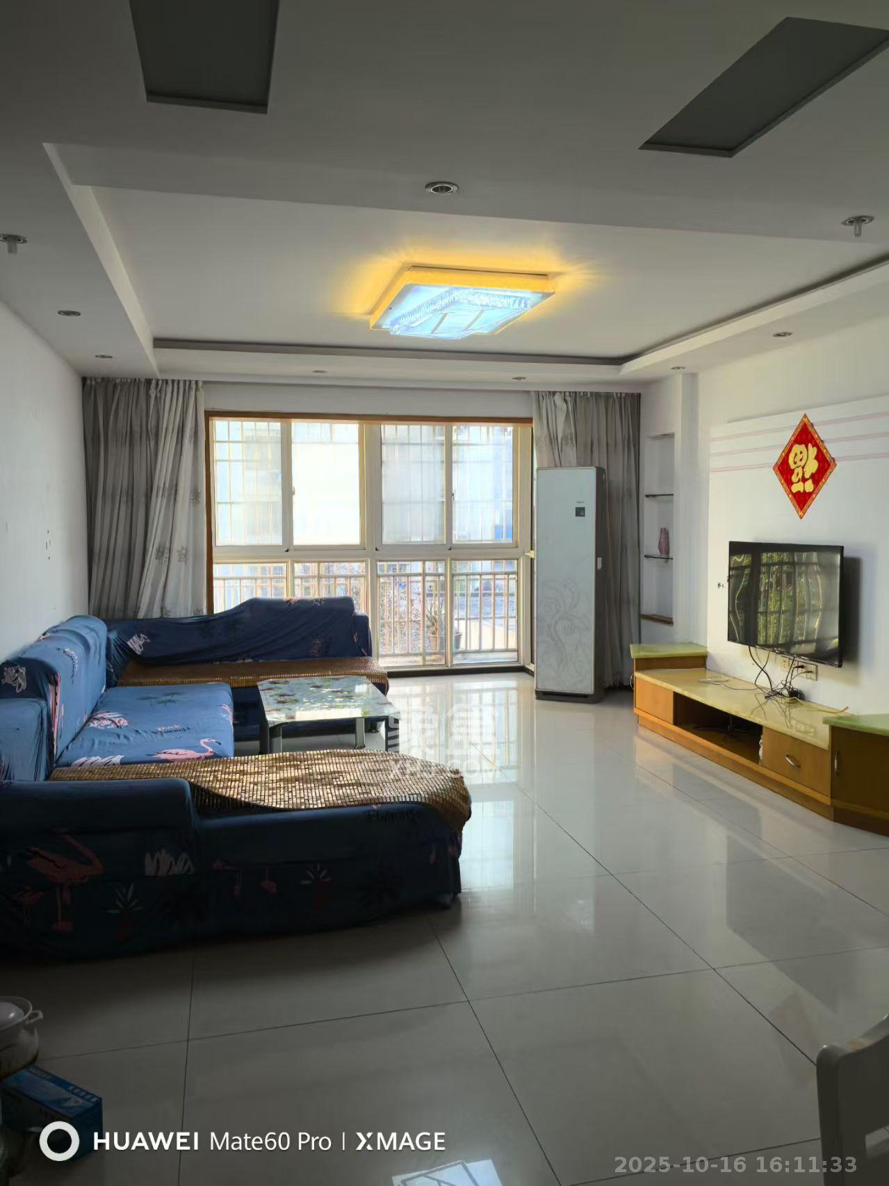 玛依拉山庄  3室2厅2卫    2700.0元/月 玛依拉山庄  3室2厅2卫    2700.0元/月