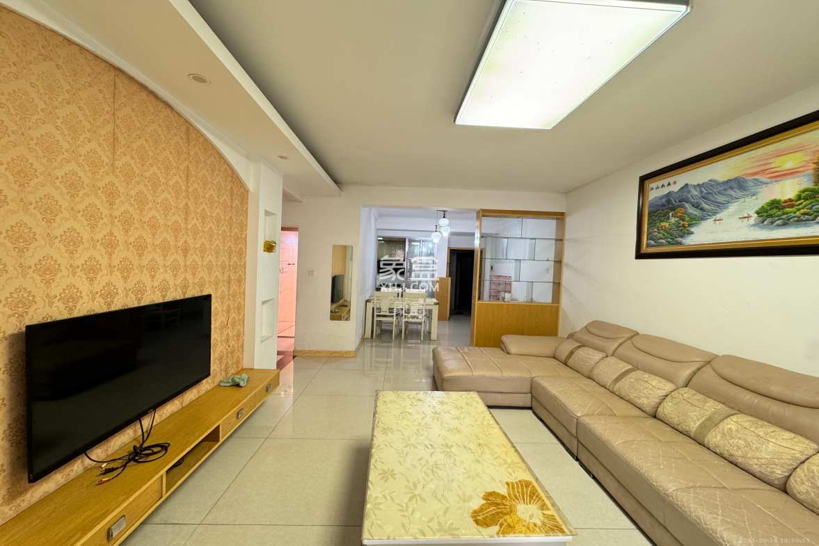 水岸世景  3室2厅1卫    1600.0元/月 水岸世景  3室2厅1卫    1600.0元/月室内图