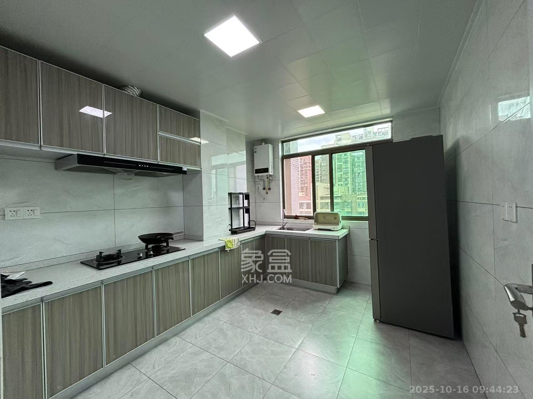 一六三家园  3室2厅1卫    2500.0元/月 一六三家园  3室2厅1卫    2500.0元/月室内图