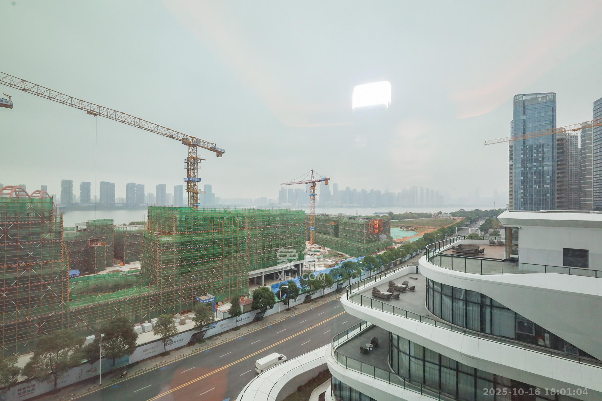 润和滨江湾  4室2厅4卫    1000.0万 润和滨江湾  4室2厅4卫    1000.0万其他