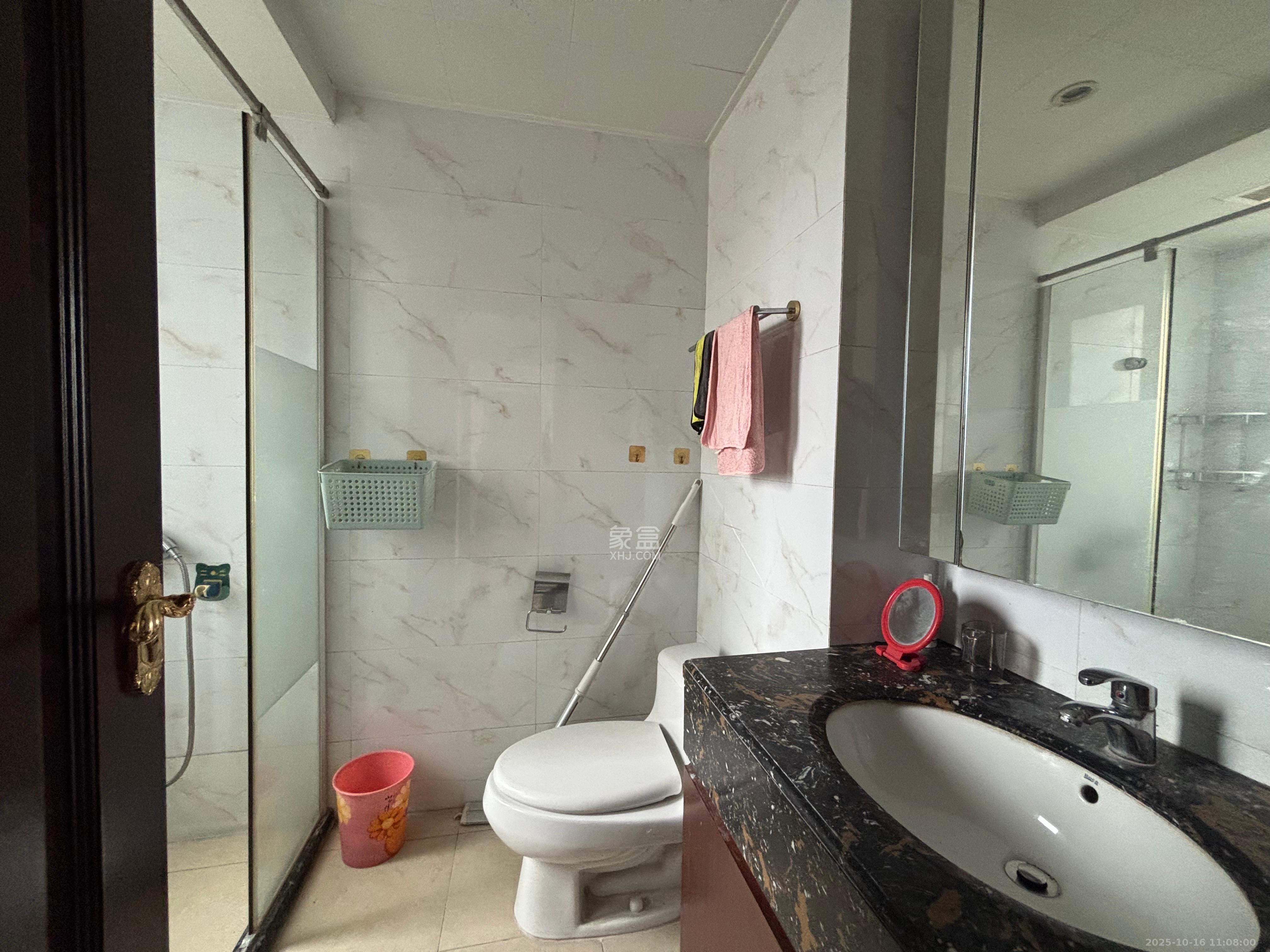 恒大江湾 3室2厅2卫 2600.0元/月 恒大江湾 3室2厅2卫 2600.0元/月室内图