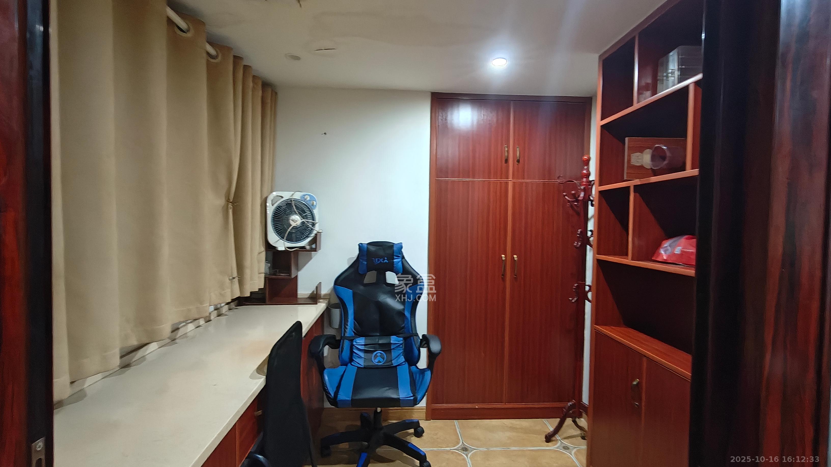 米兰春天  2室2厅1卫    1400.0元/月室内图