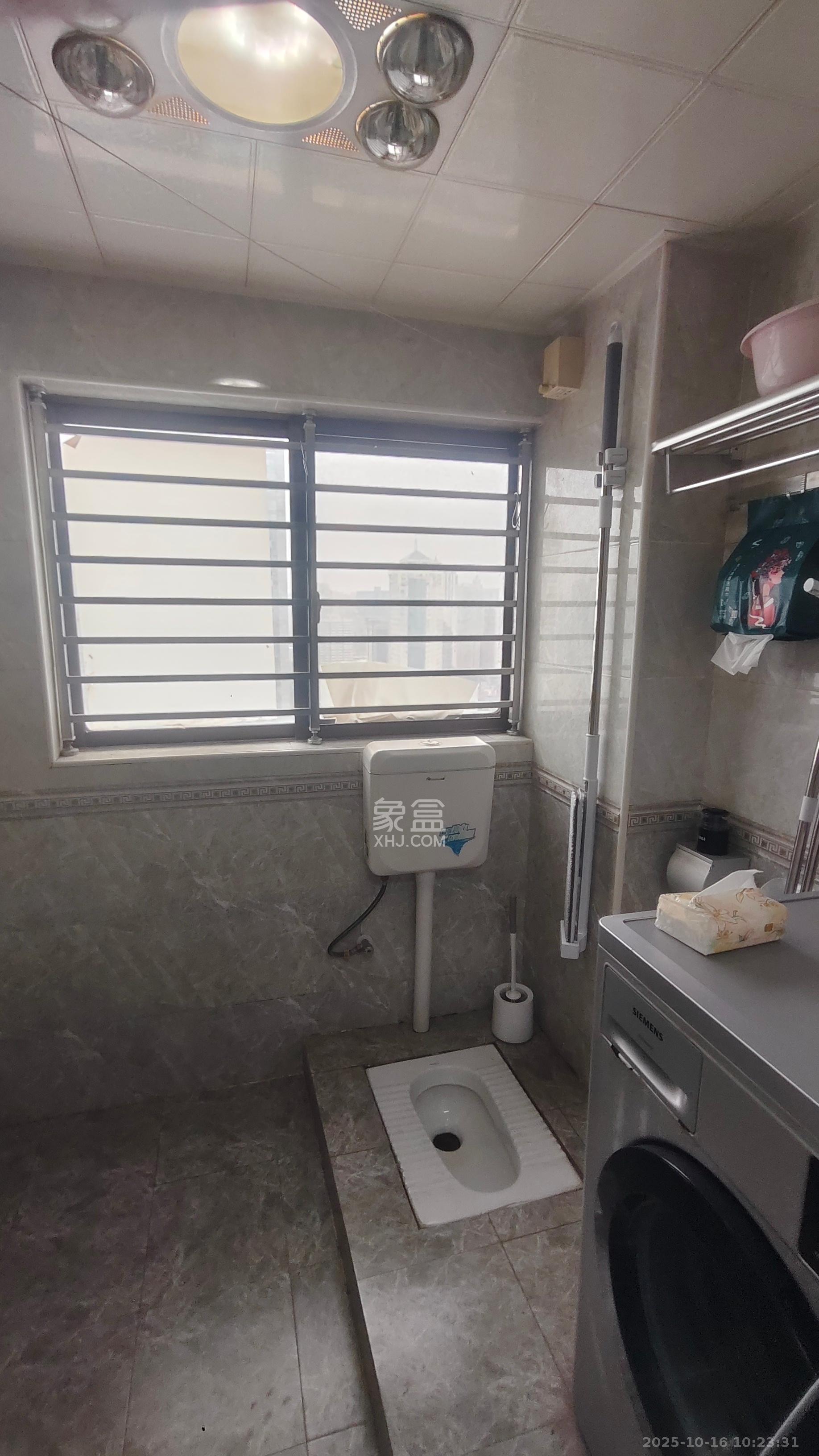 芙蓉同发  1室0厅1卫    2200.0元/月 芙蓉同发  1室0厅1卫    2200.0元/月室内图