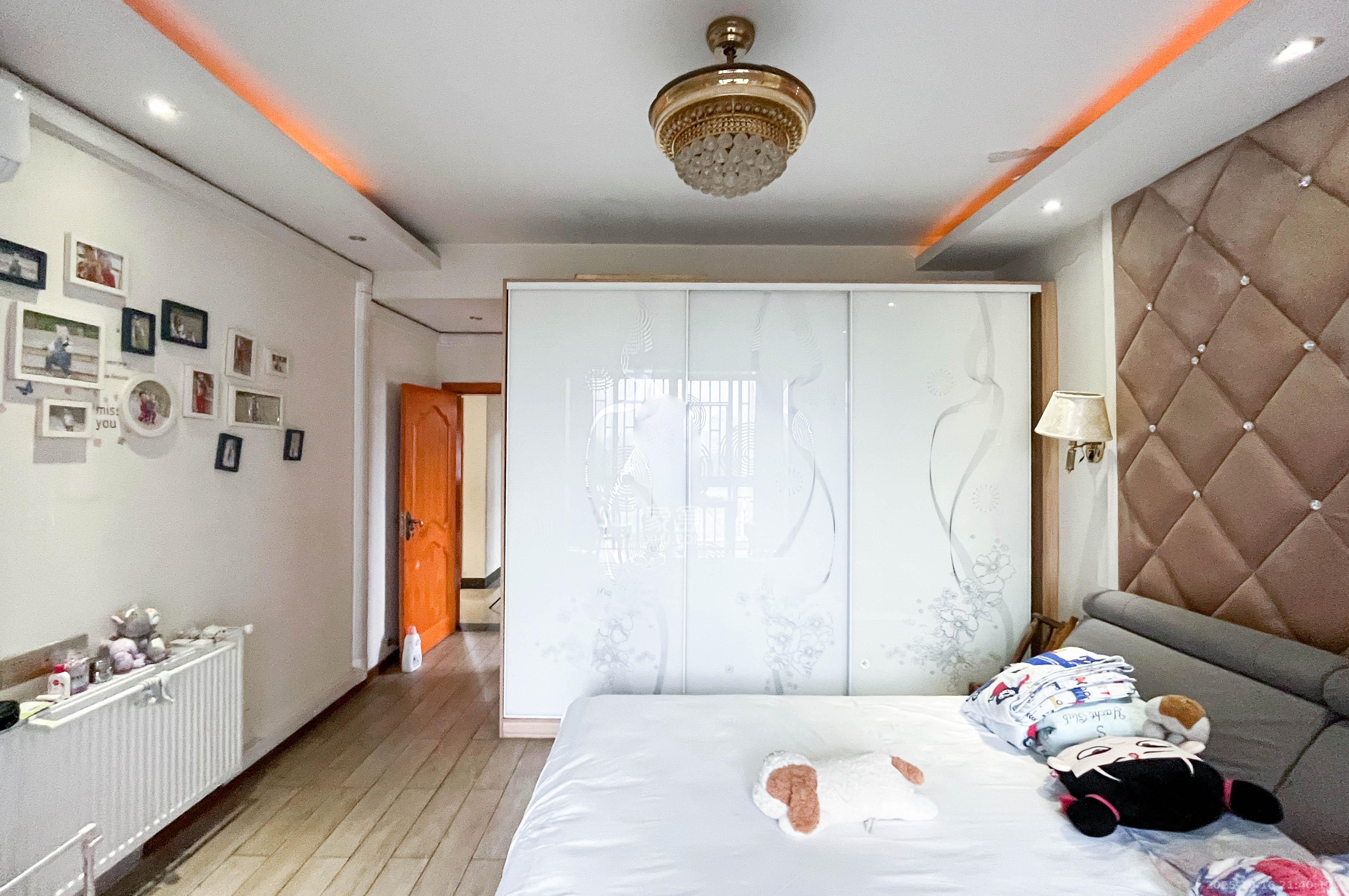 沁园春御院  4室2厅2卫    208.0万其他