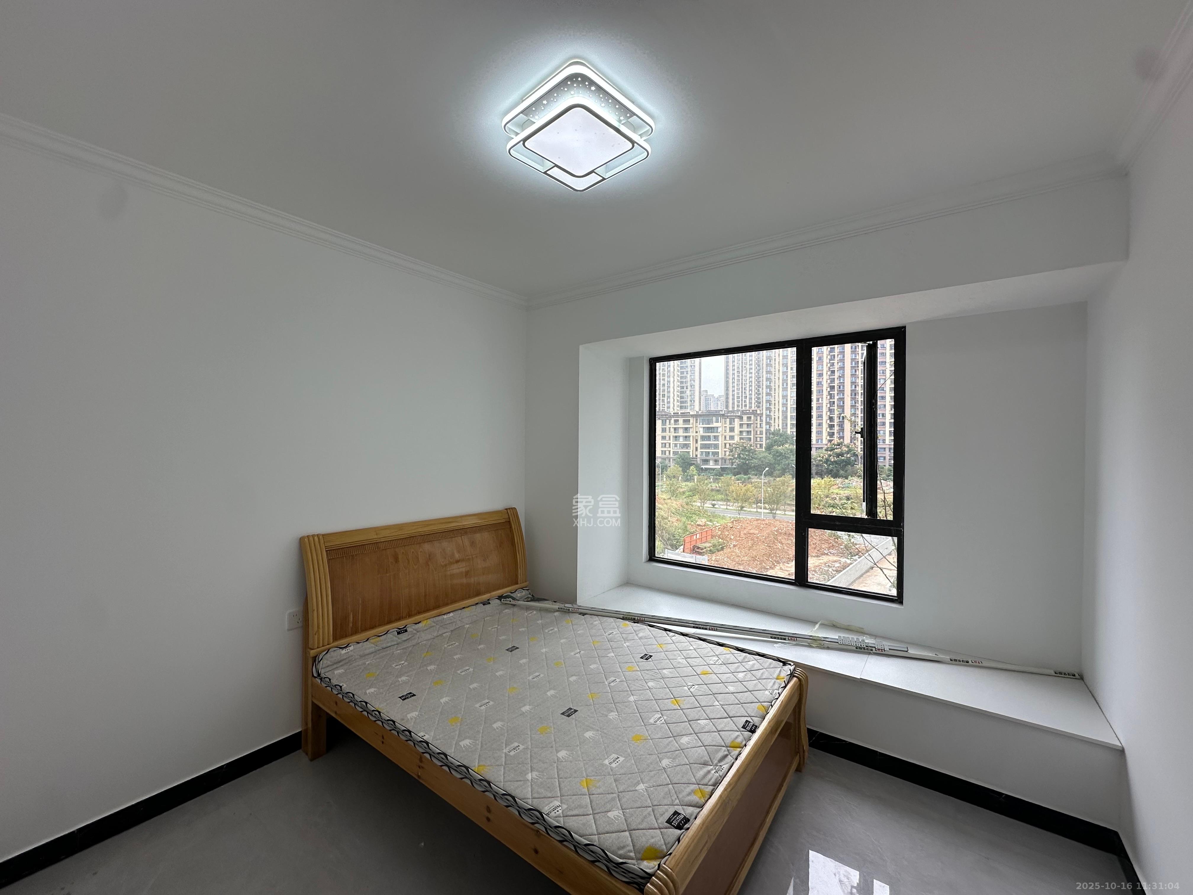 远洋红星天铂二期  3室2厅2卫    2600.0元/月室内图