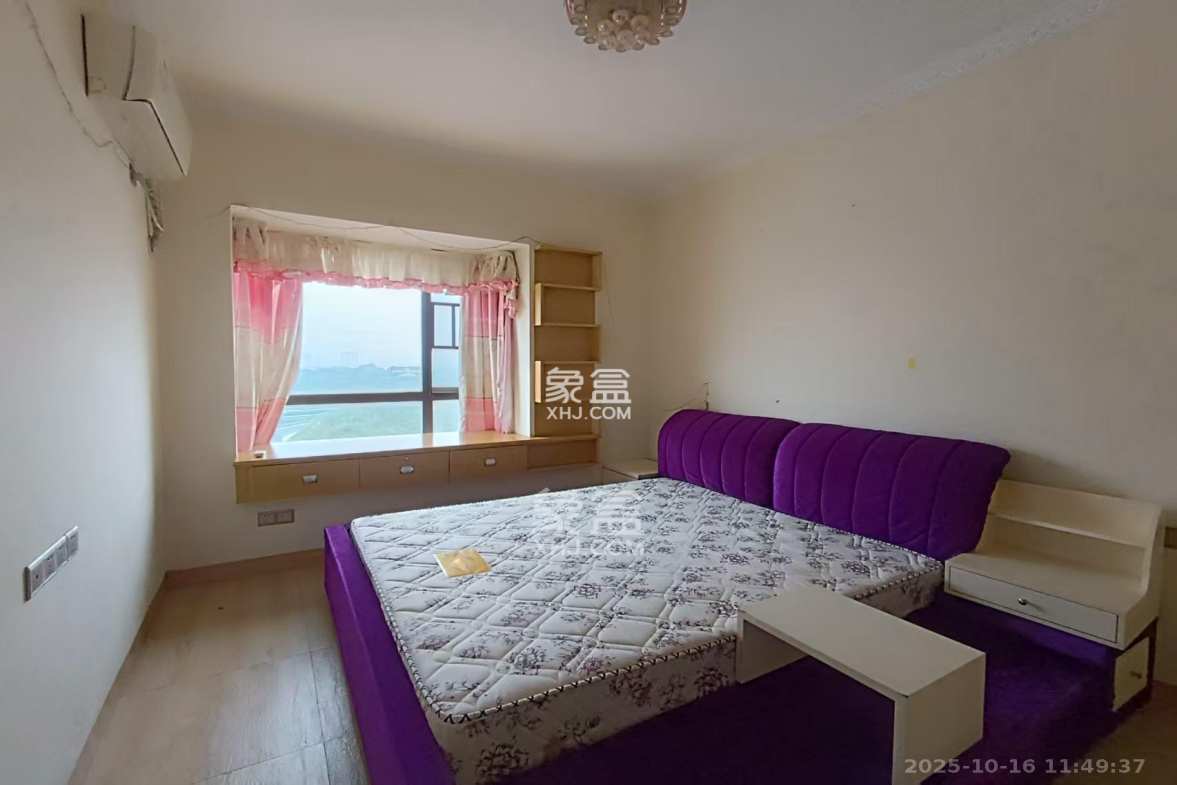 卓越麓山别墅(麓山峰境产权麓山花苑) 3室2厅1卫 1400.0元/月 卓越麓山别墅(麓山峰境产权麓山花苑) 3室2厅1卫 1400.0元/月室内图