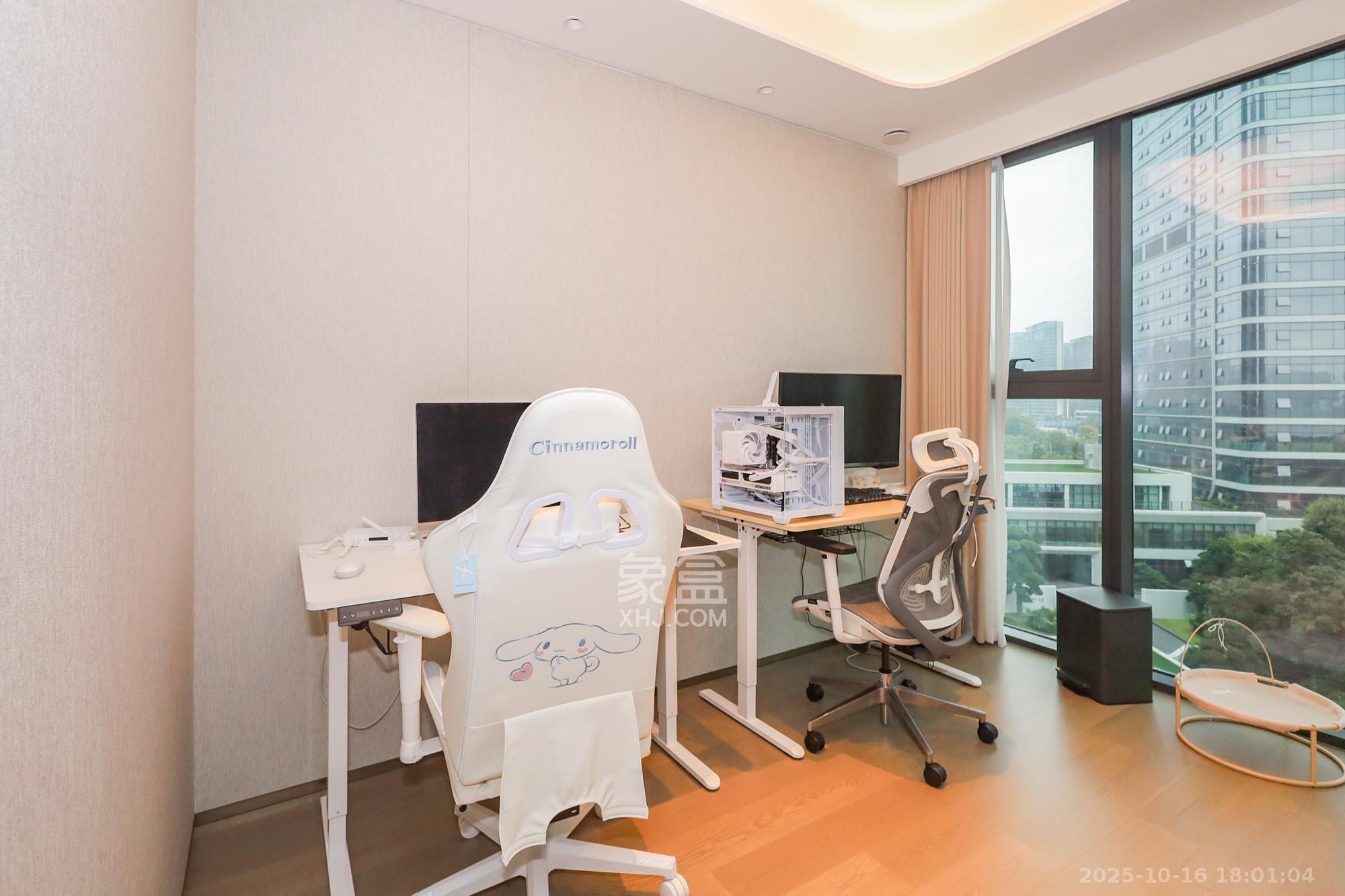 润和滨江湾  4室2厅4卫    1000.0万 润和滨江湾  4室2厅4卫    1000.0万卧室