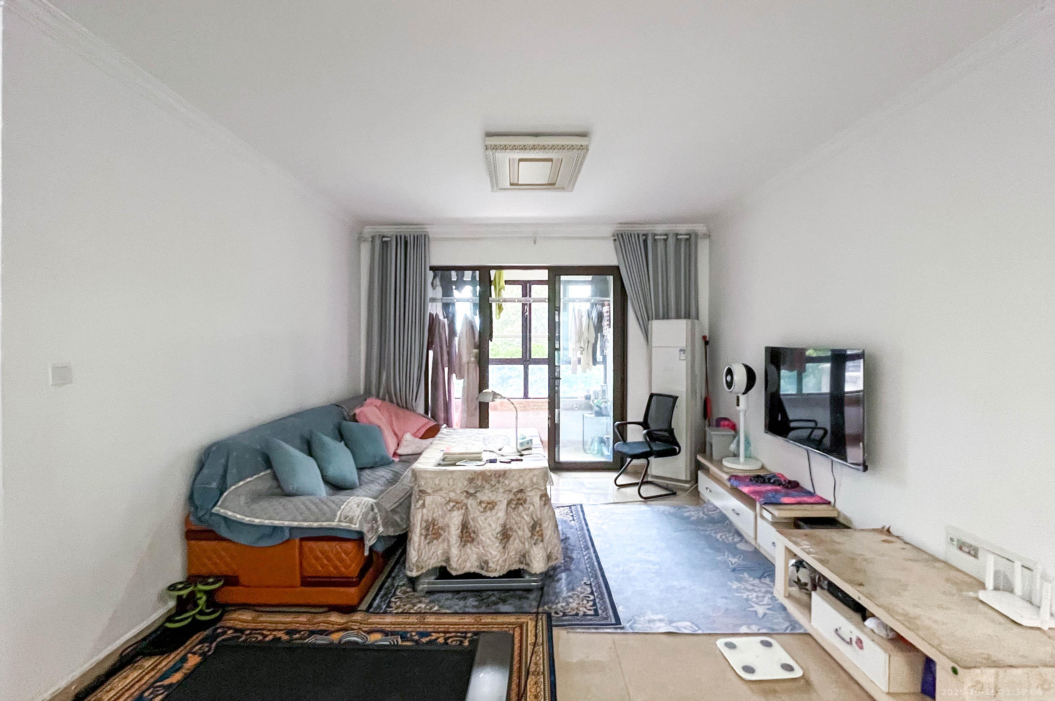 金茂梅溪湖  4室2厅2卫    236.0万