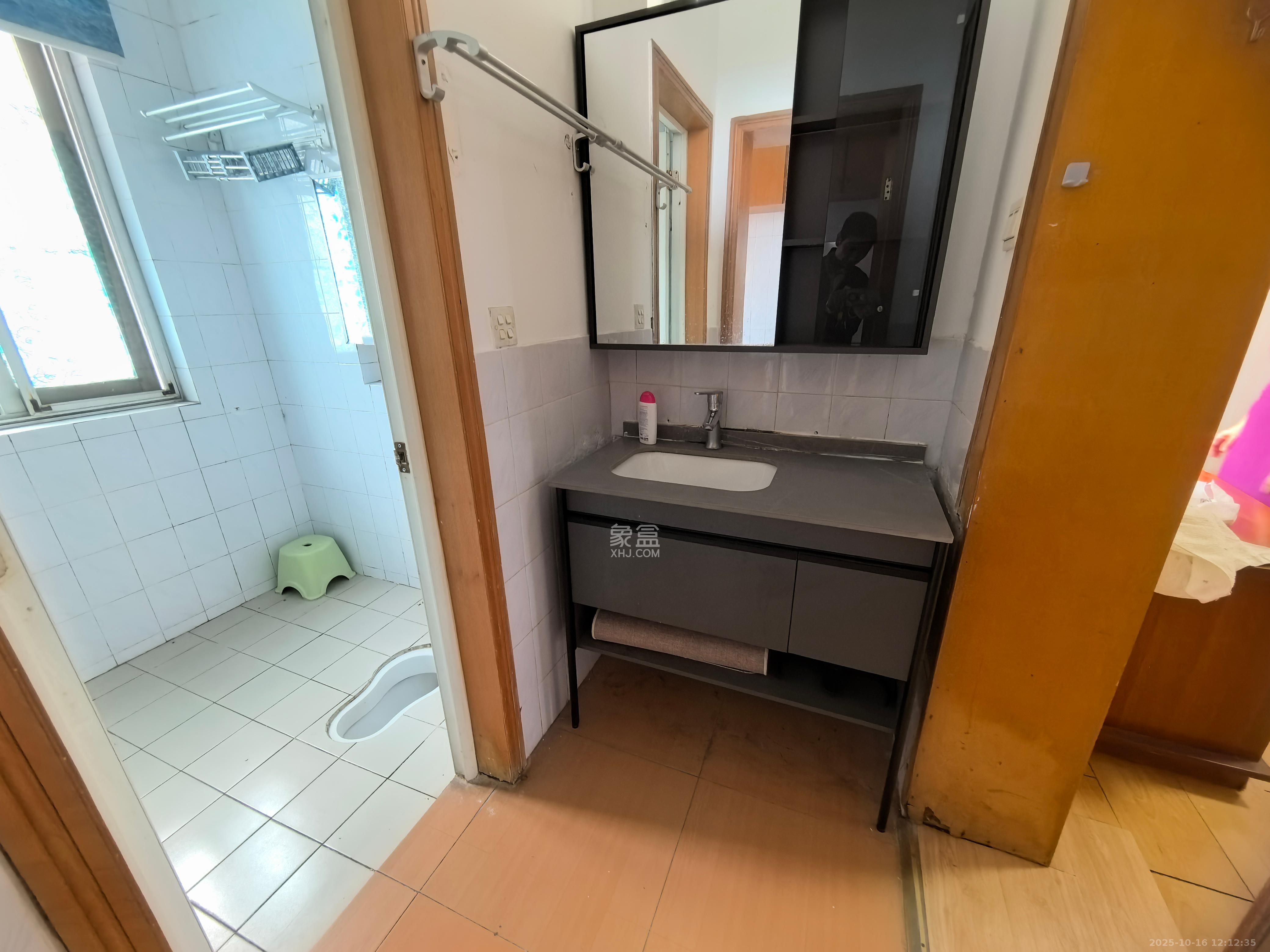 师大赫石北村 3室2厅1卫 4200.0元/月 师大赫石北村 3室2厅1卫 4200.0元/月室内图