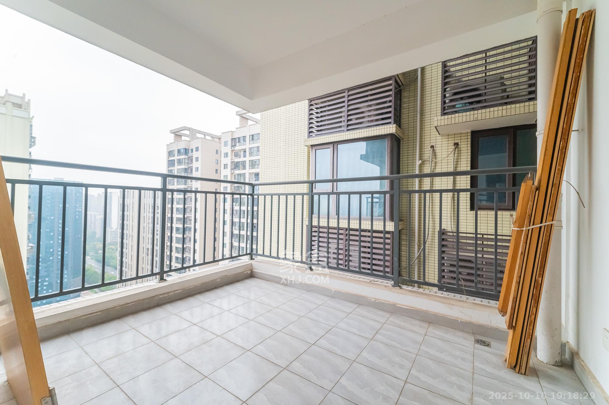 尚鑫海悦（新长海尚海城）  3室2厅1卫    75.0万卧室