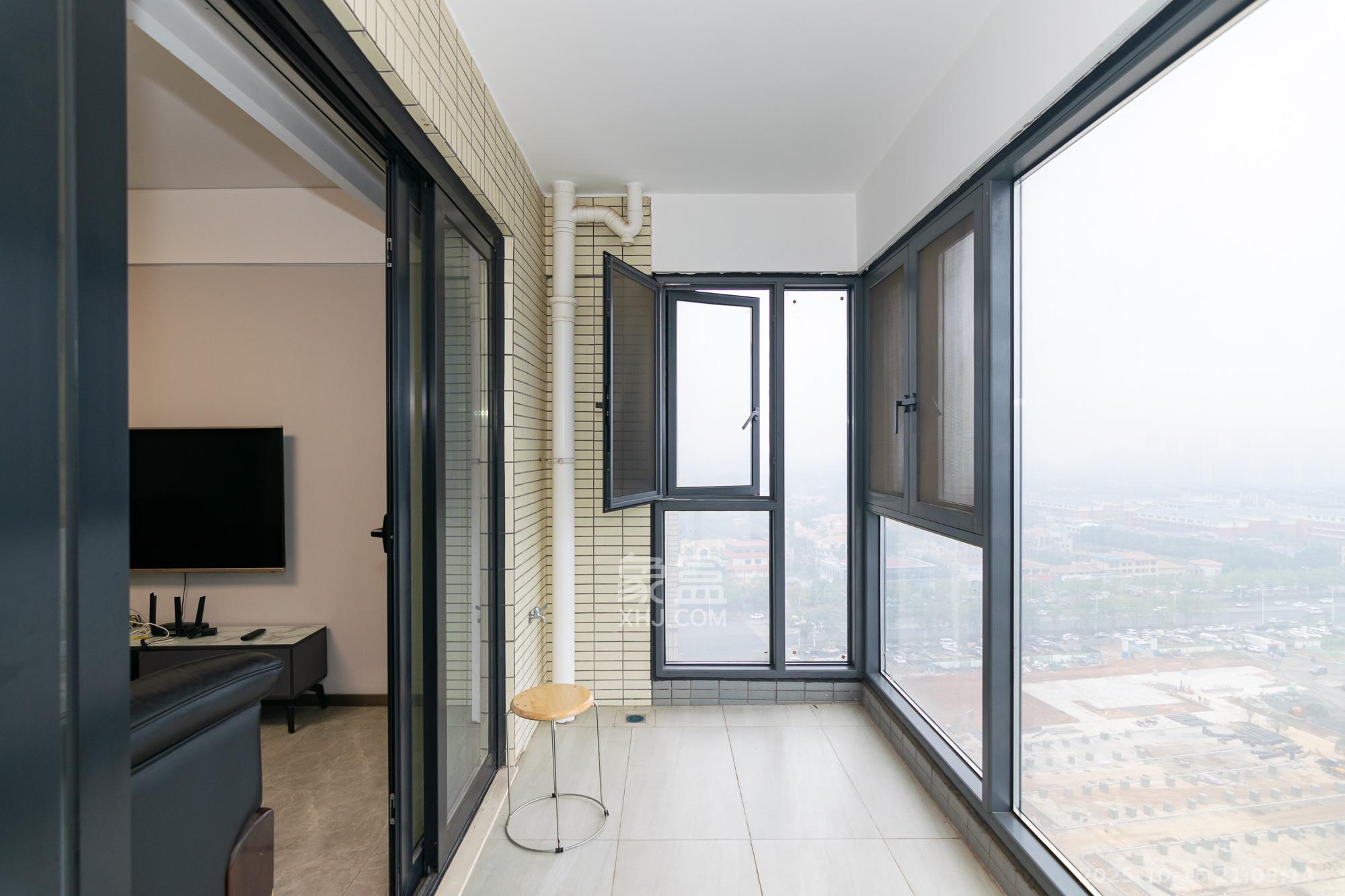 时代年华  4室2厅2卫    123.0万 时代年华  4室2厅2卫    123.0万阳台