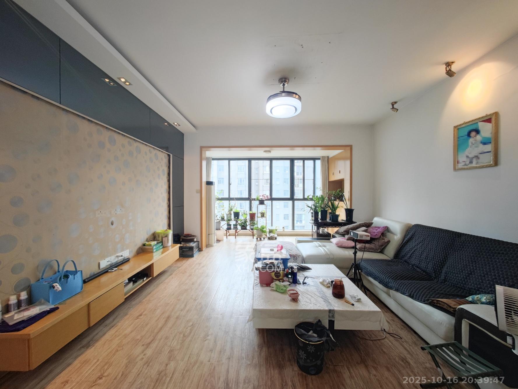 颐和佳园  3室2厅2卫    93.0万 颐和佳园  3室2厅2卫    93.0万