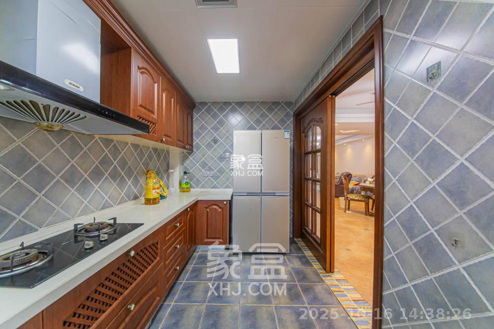 鑫远和城(一、二期)  4室2厅2卫    3800.0元/月 鑫远和城(一、二期)  4室2厅2卫    3800.0元/月室内图