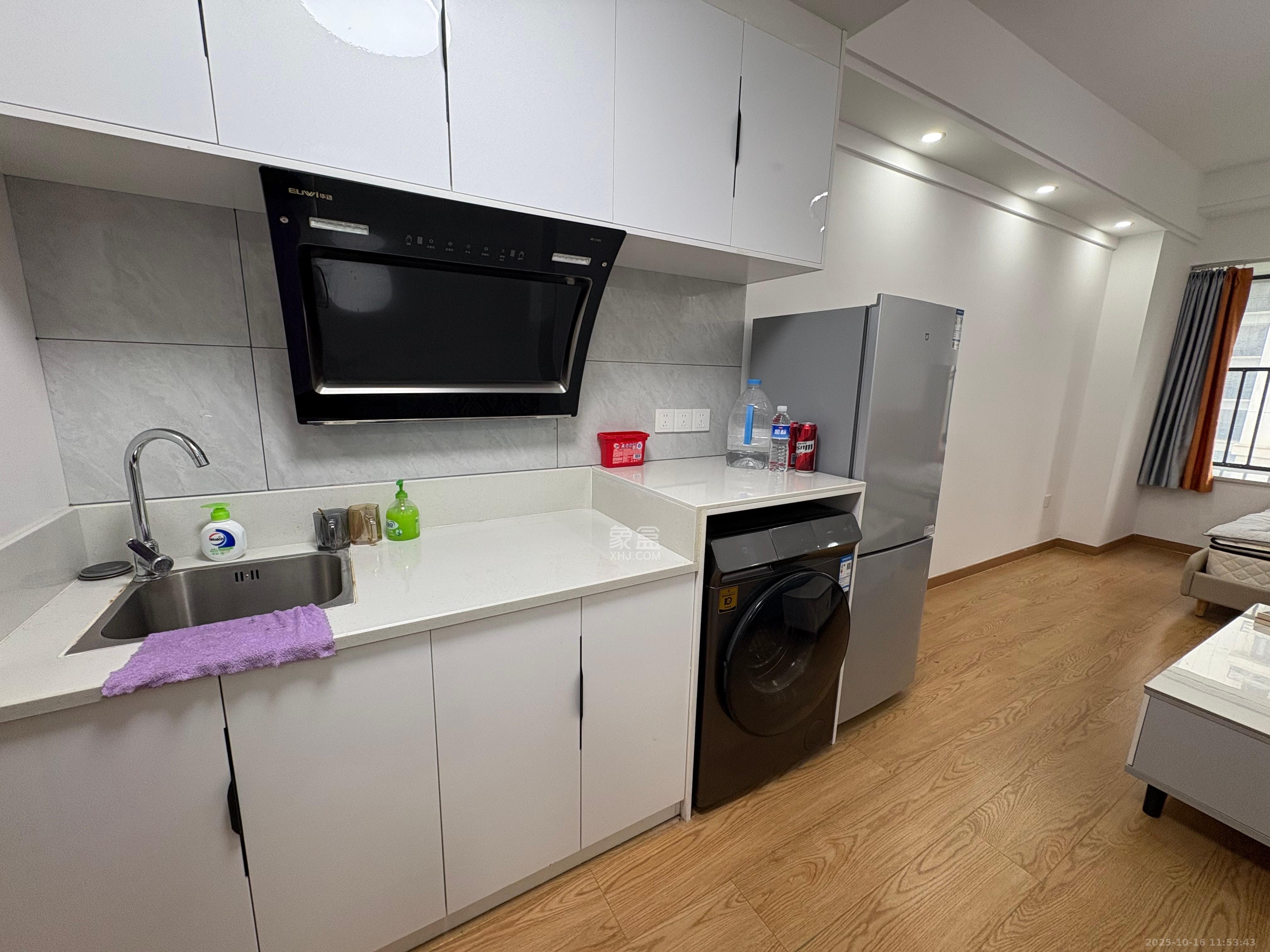 保利中环广场(保利中悦苑) 1室1厅1卫 1450.0元/月 保利中环广场(保利中悦苑) 1室1厅1卫 1450.0元/月室内图