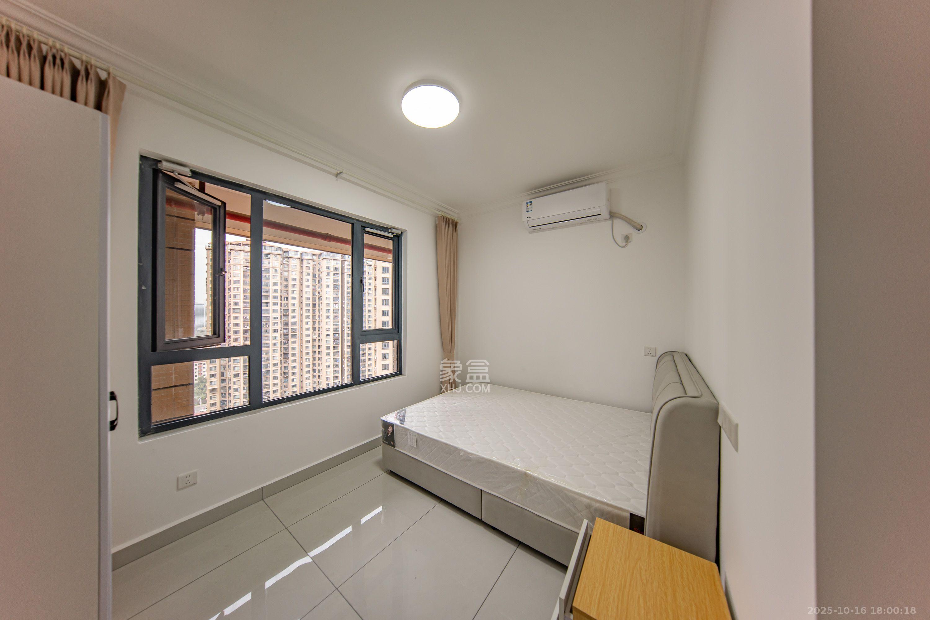 邦盛水岸御园  3室2厅2卫    2400.0元/月 邦盛水岸御园  3室2厅2卫    2400.0元/月室内图