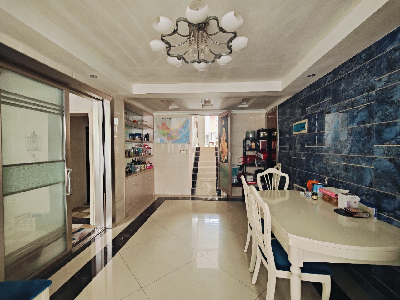 上城世家  5室2厅3卫    68.0万室内图