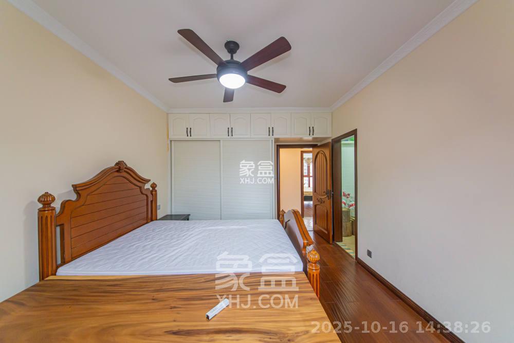 鑫远和城(一、二期)  4室2厅2卫    3800.0元/月 鑫远和城(一、二期)  4室2厅2卫    3800.0元/月室内图