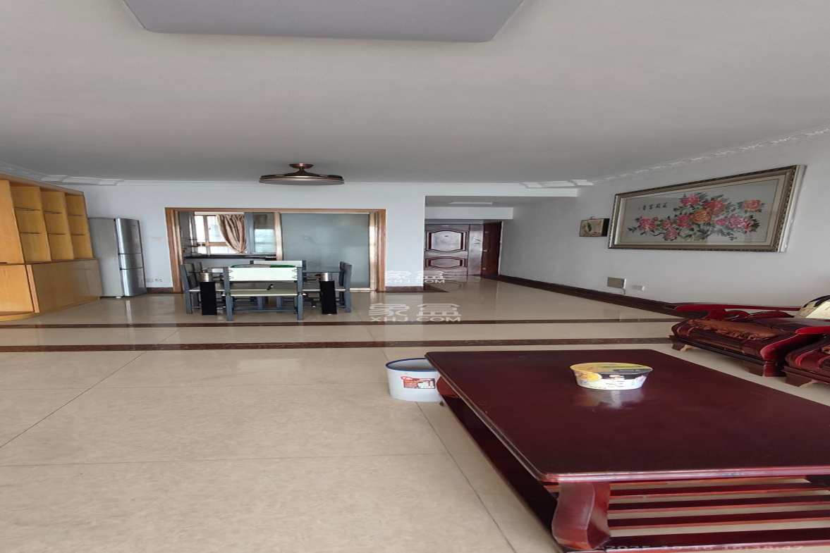 增辉凯旋帝景 4室2厅2卫 1800.0元/月 增辉凯旋帝景 4室2厅2卫 1800.0元/月室内图