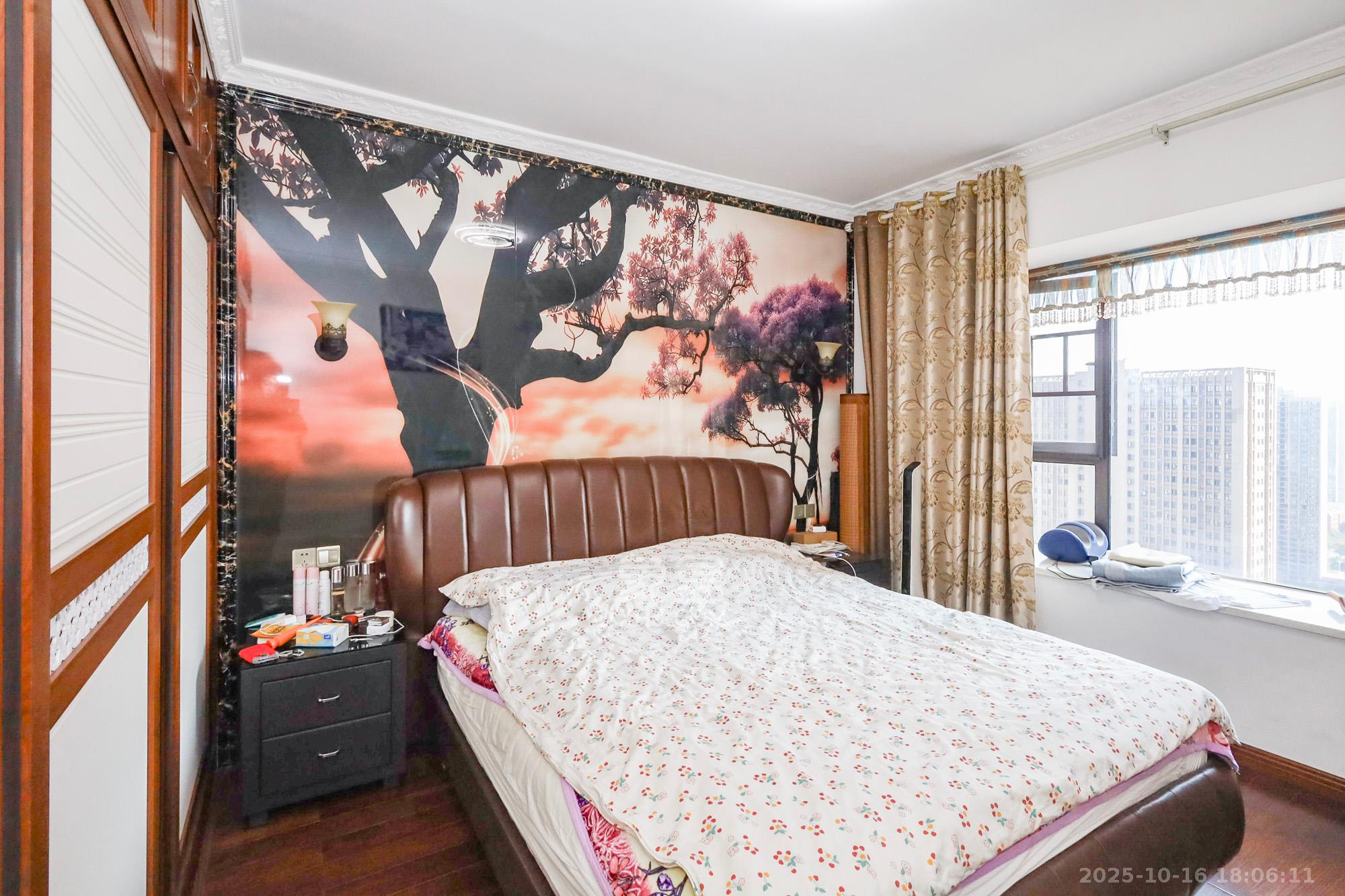 钰龙天下二期（钰龙佳园）  4室2厅2卫    265.0万卧室