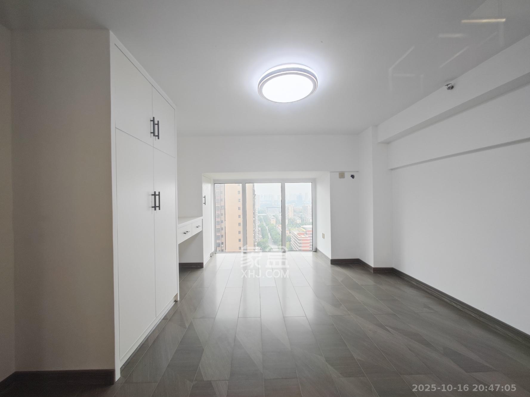 合能枫丹丽舍(柏悦名苑)  2室1厅1卫    42.0万 合能枫丹丽舍(柏悦名苑)  2室1厅1卫    42.0万卧室