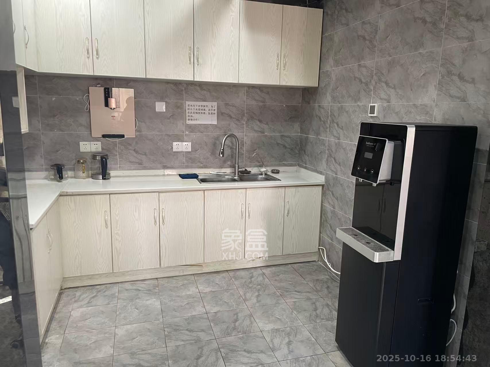 新时空  1室1厅1卫    5000.0元/月室内图