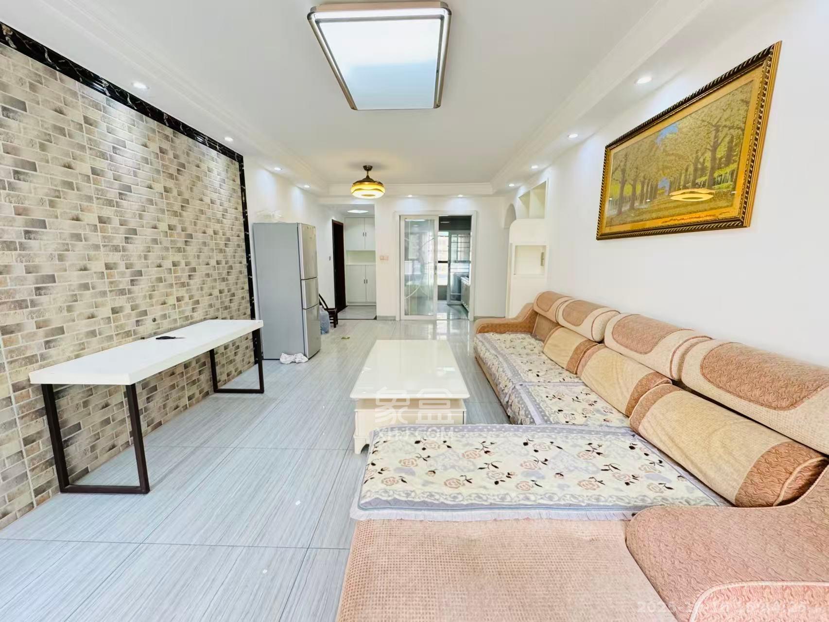 协信星澜汇  3室2厅1卫    3200.0元/月室内图