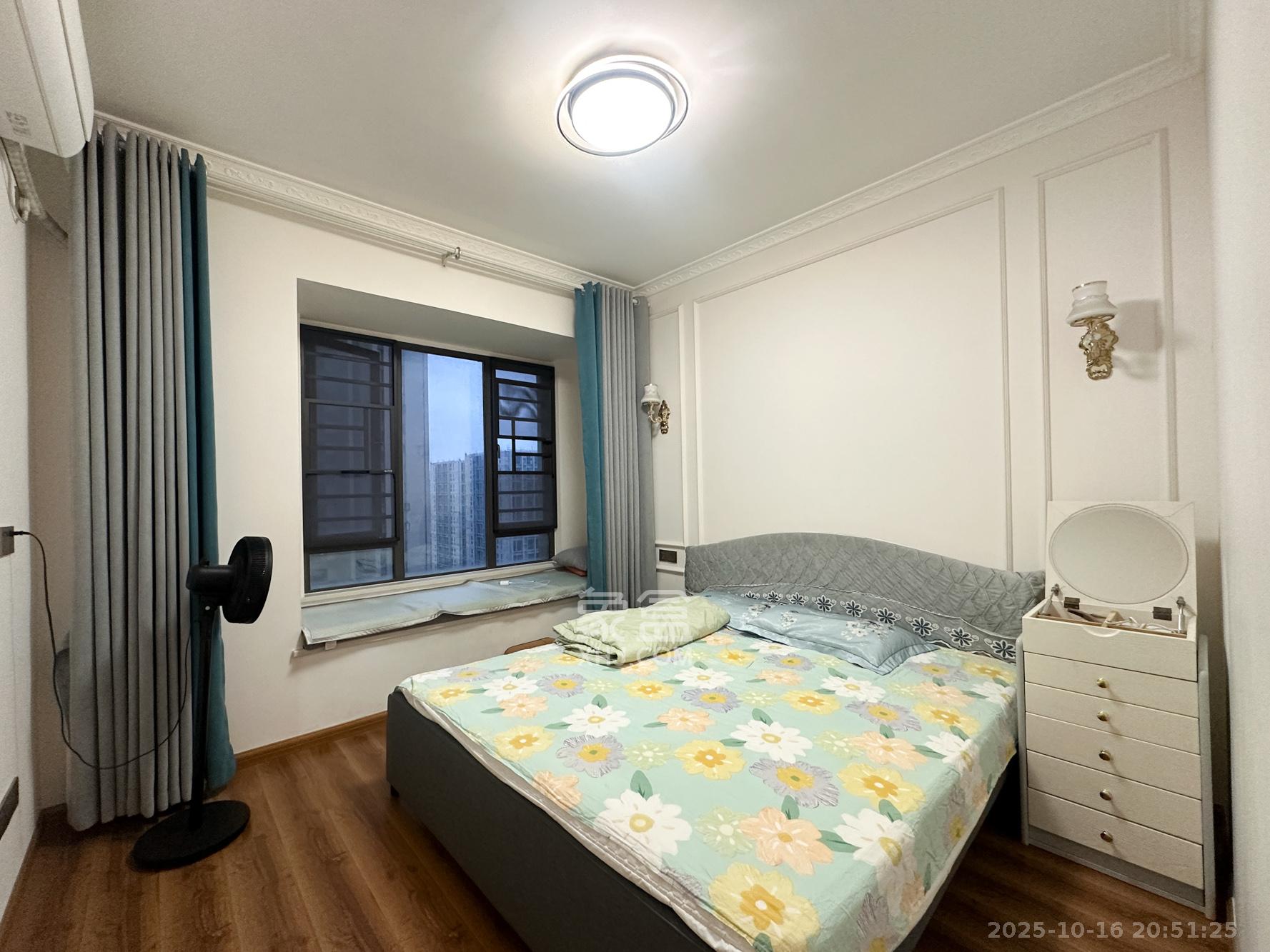 阳光城尚东湾青云苑  1室0厅0卫    110.0万卧室