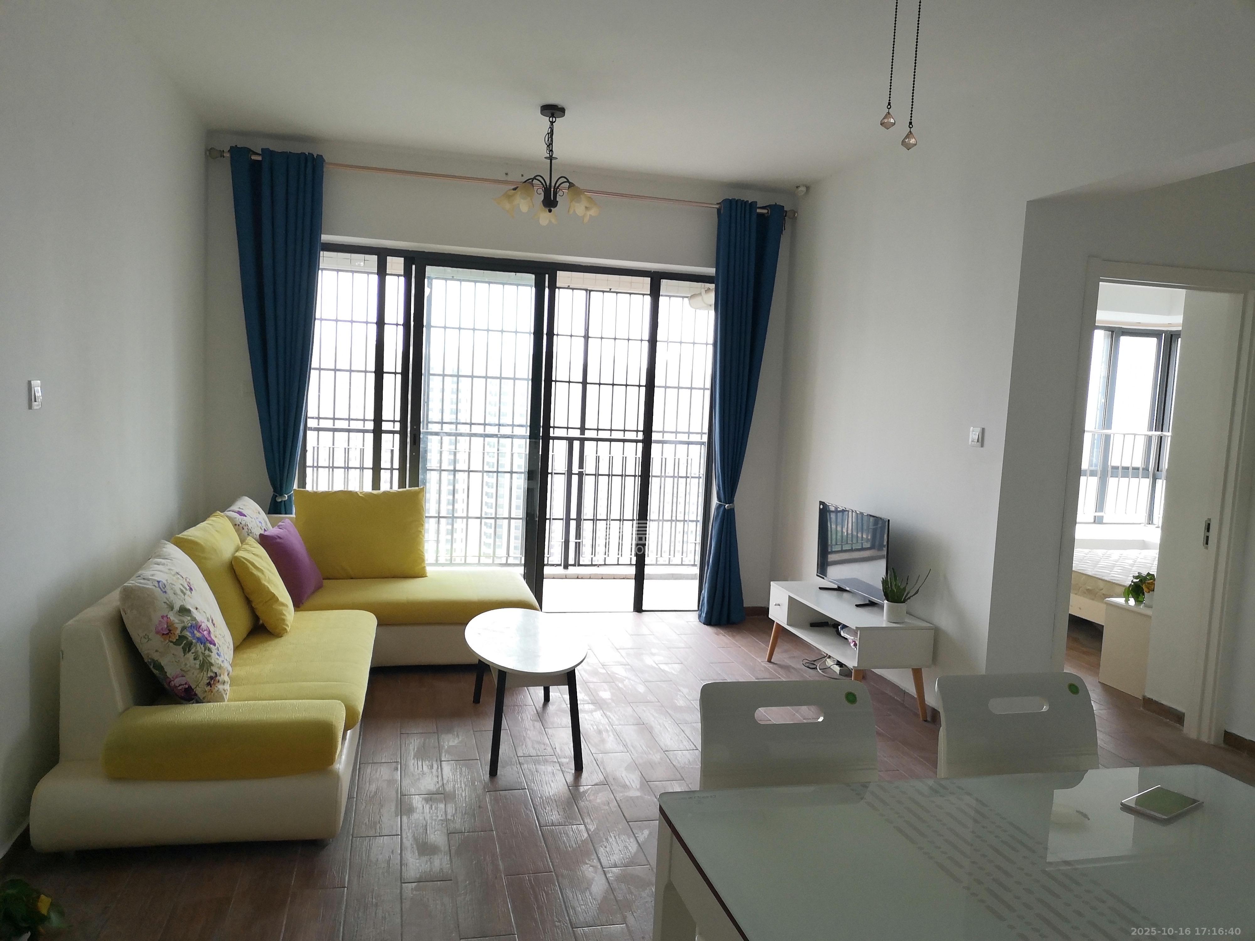 恒基凯旋门一二期  3室2厅1卫    2200.0元/月 恒基凯旋门一二期  3室2厅1卫    2200.0元/月室内图