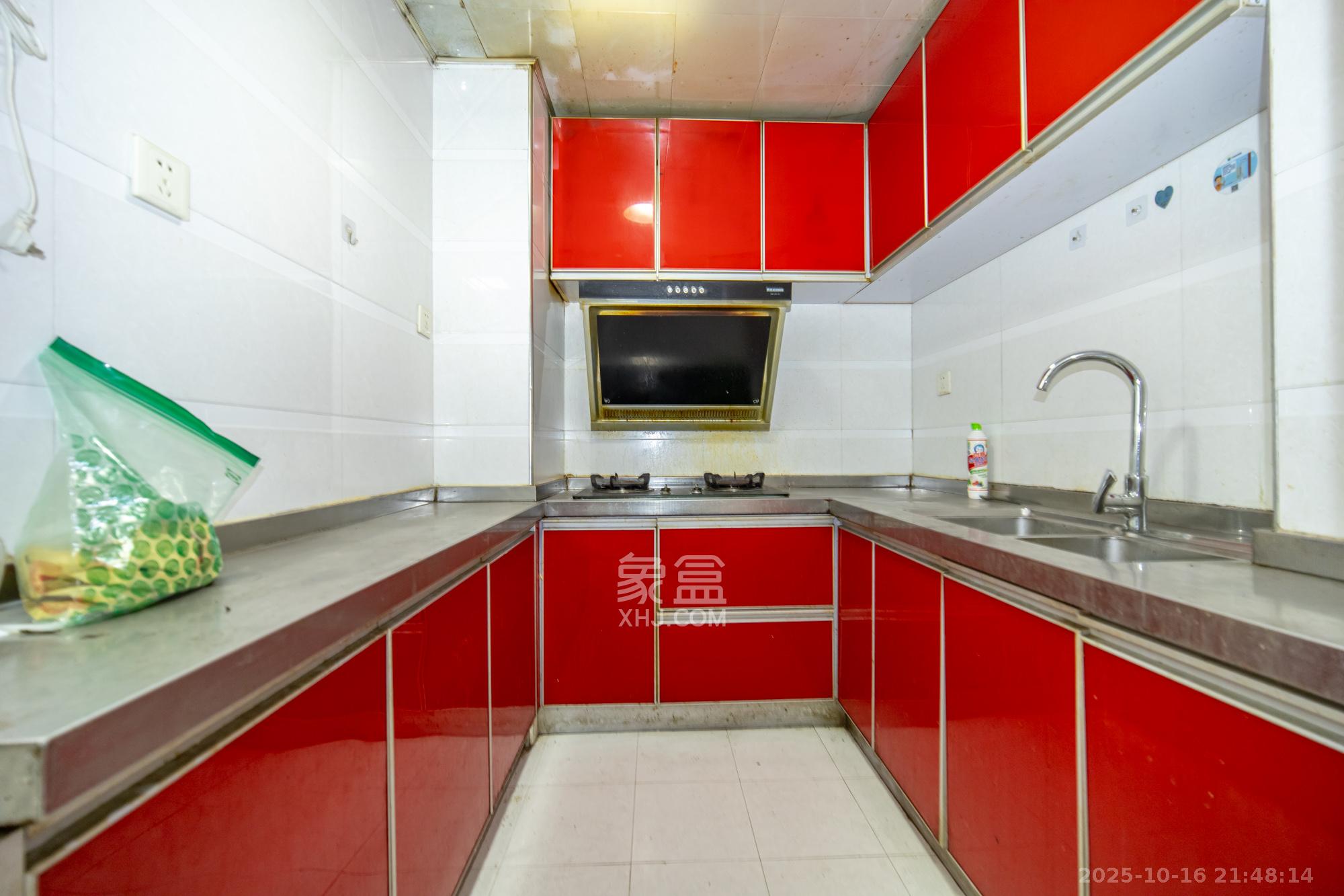 锦璨家园 2室2厅1卫 42.0万 锦璨家园 2室2厅1卫 42.0万厨房