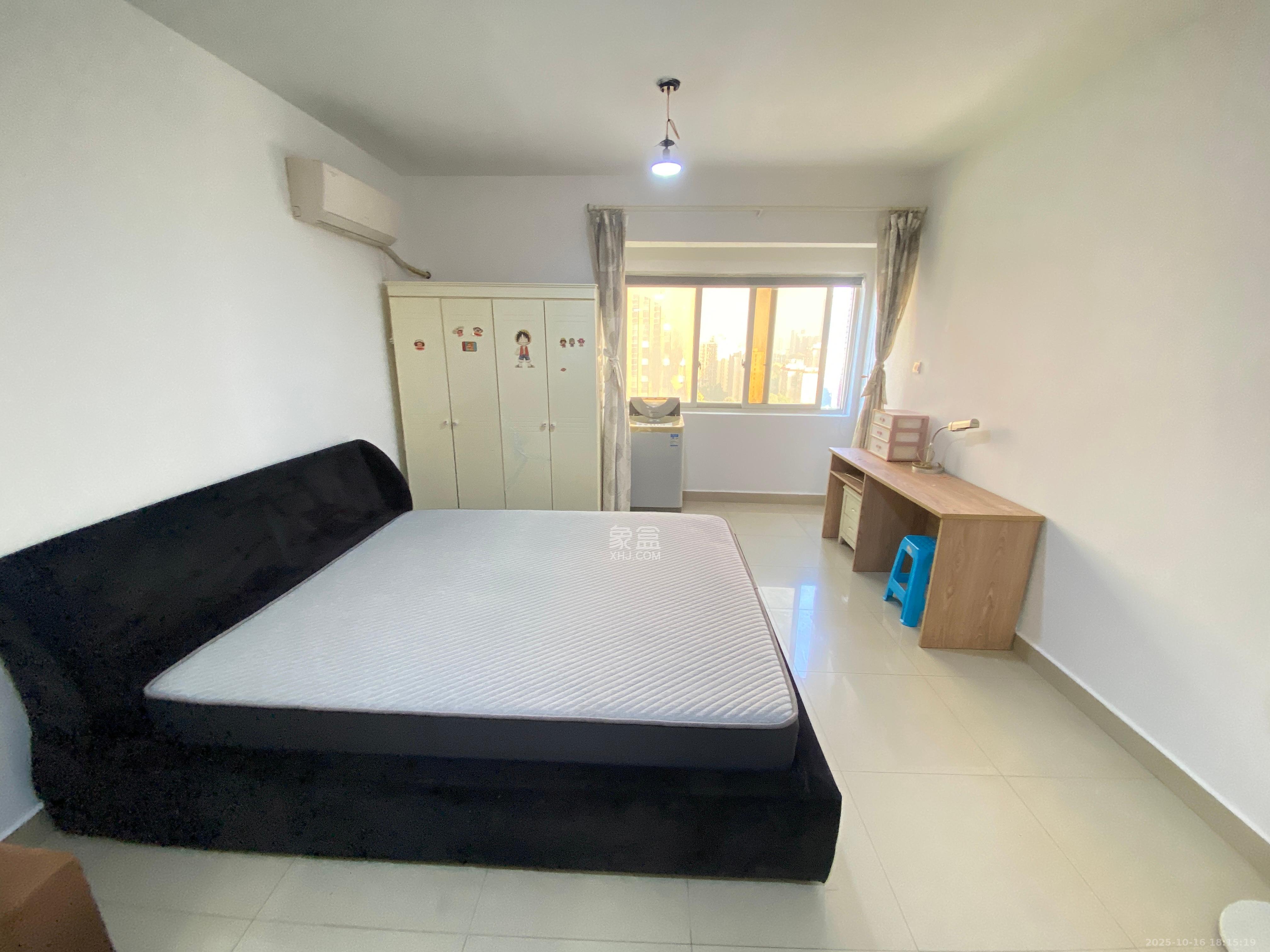 巧克力空间(建鸿达现代大厦)  1室1厅1卫    1400.0元/月 巧克力空间(建鸿达现代大厦)  1室1厅1卫    1400.0元/月室内图