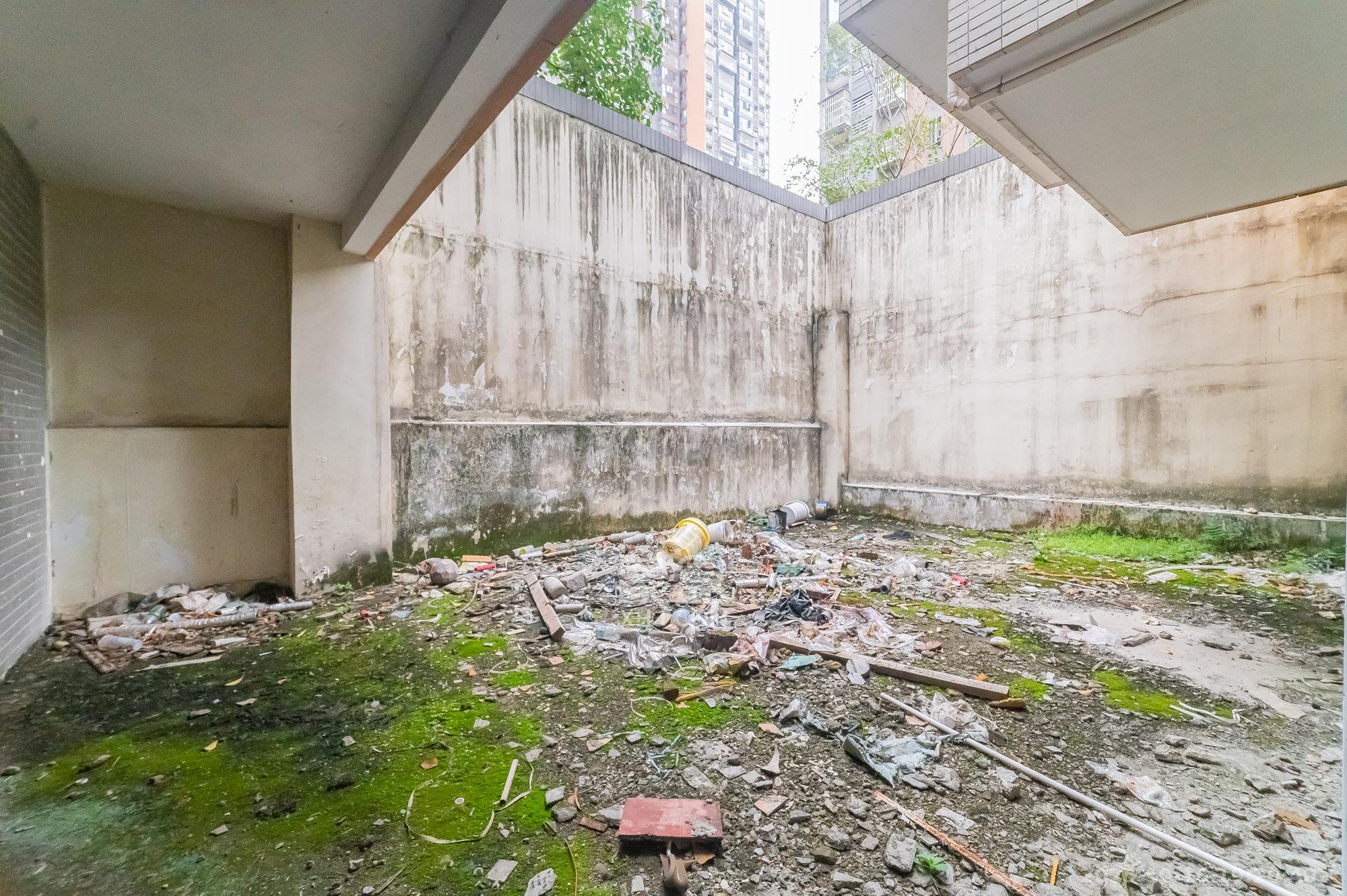 海伦春天  5室2厅3卫    215.0万其他