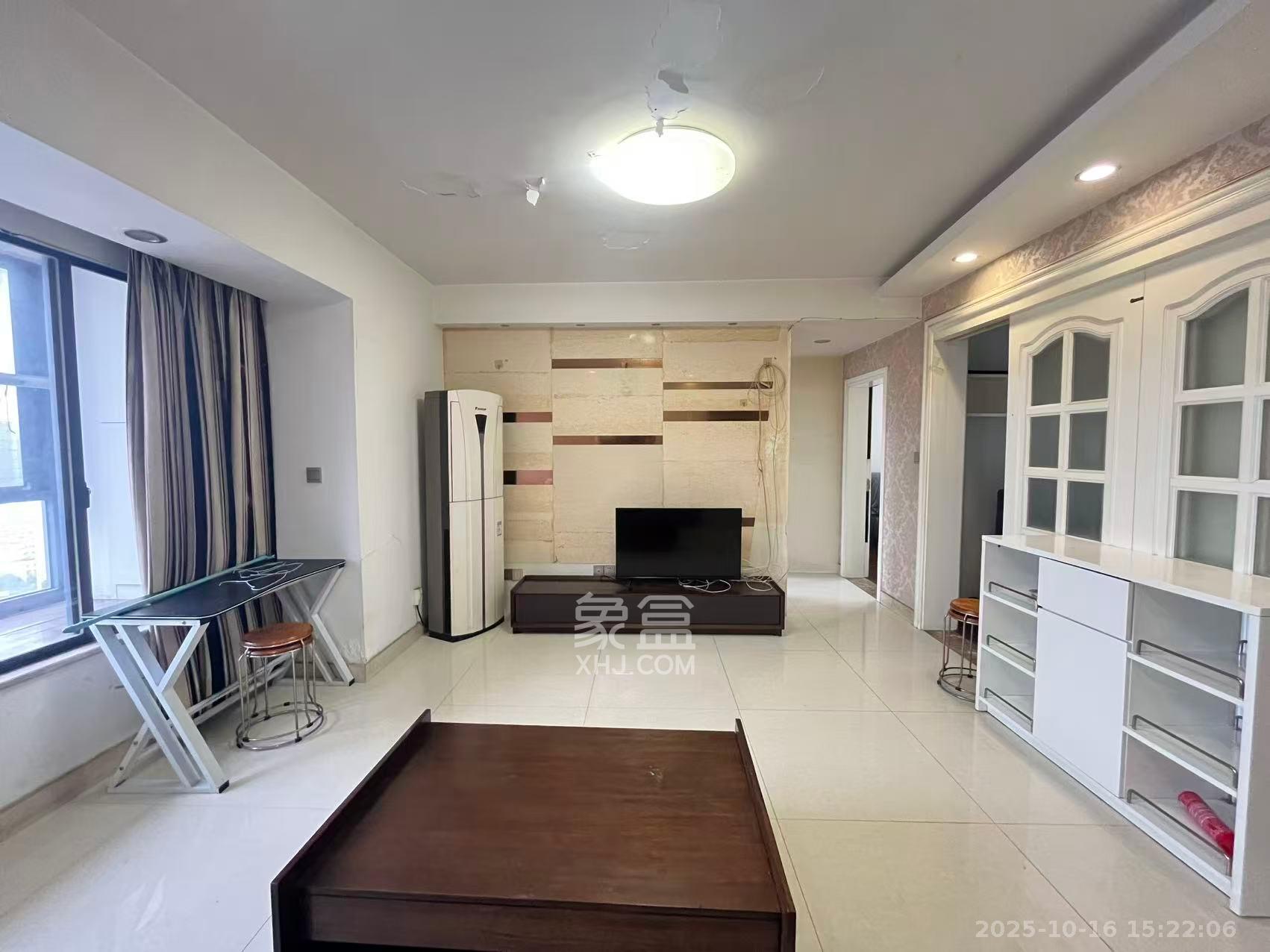 银港水晶城  3室2厅1卫    2500.0元/月 银港水晶城  3室2厅1卫    2500.0元/月