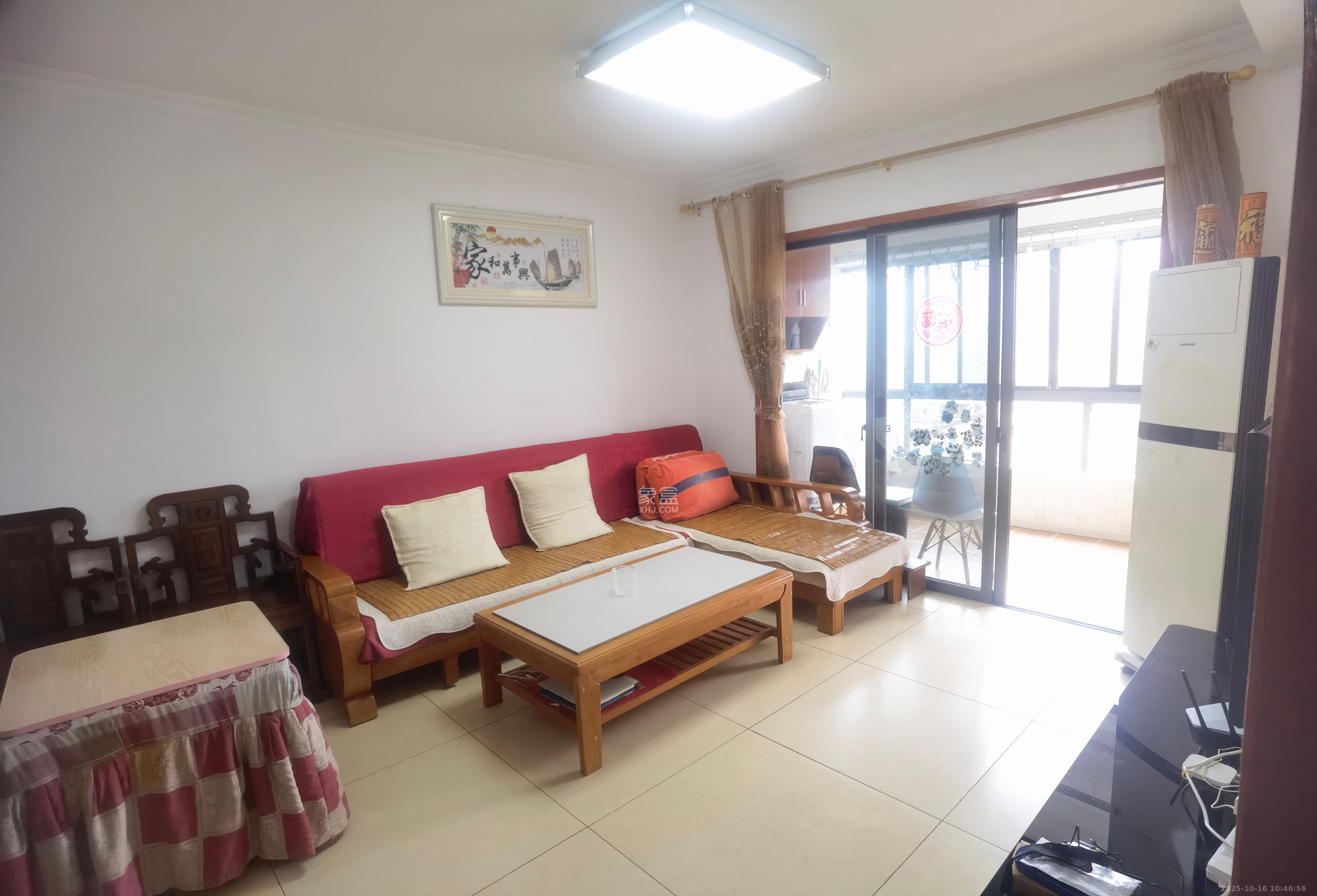 融科檀香山(融科紫檀、香山国际)  2室1厅1卫    2500.0元/月 融科檀香山(融科紫檀、香山国际)  2室1厅1卫    2500.0元/月室内图