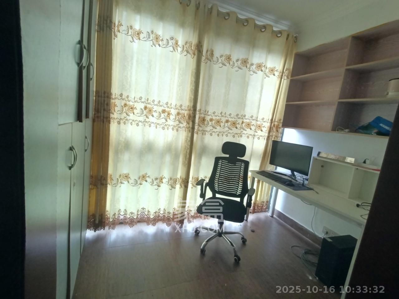 金科东方大院三四期  3室2厅2卫    2500.0元/月室内图