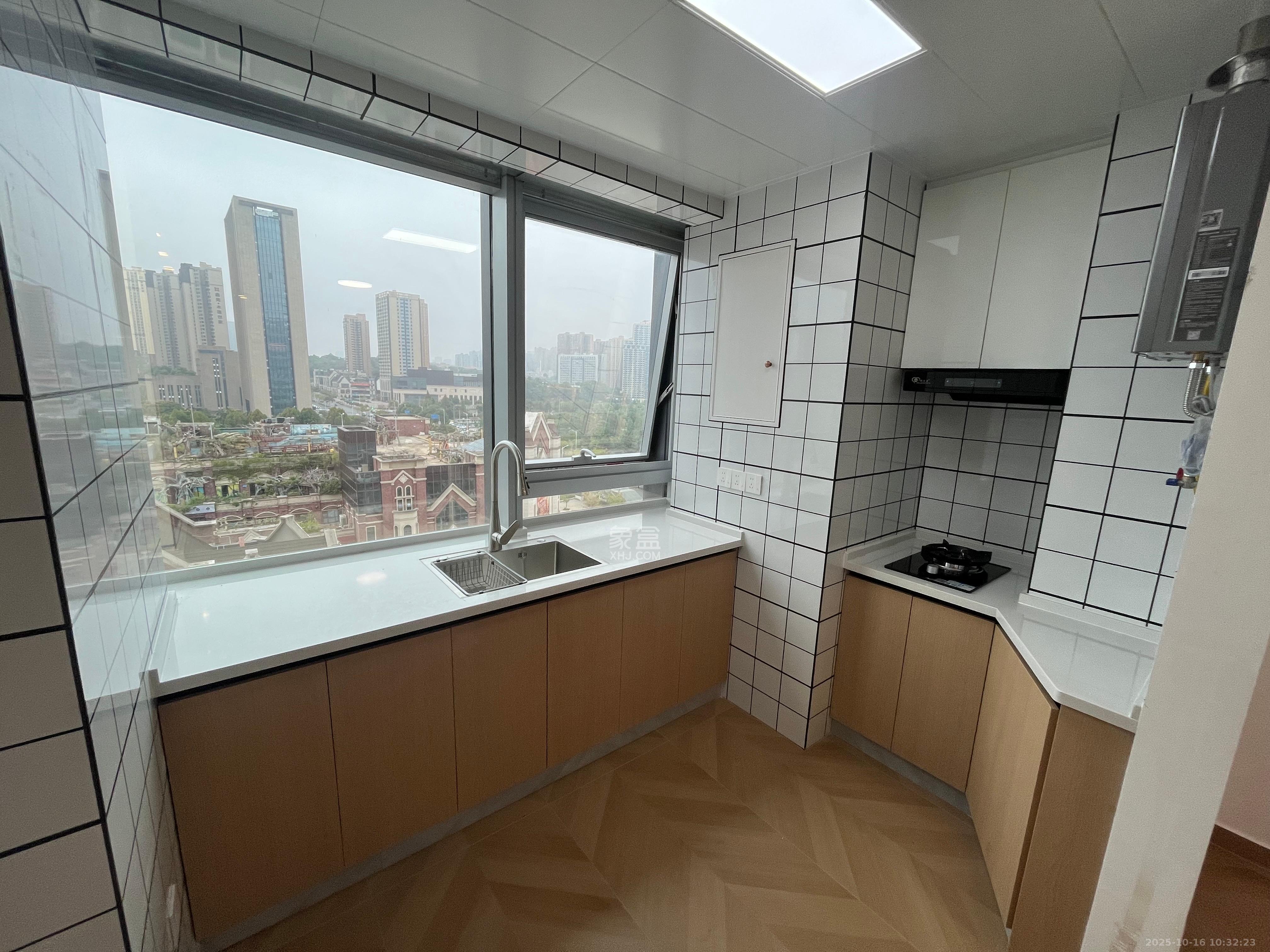 卓越伊景寓 1室1厅1卫 1650.0元/月 卓越伊景寓 1室1厅1卫 1650.0元/月室内图