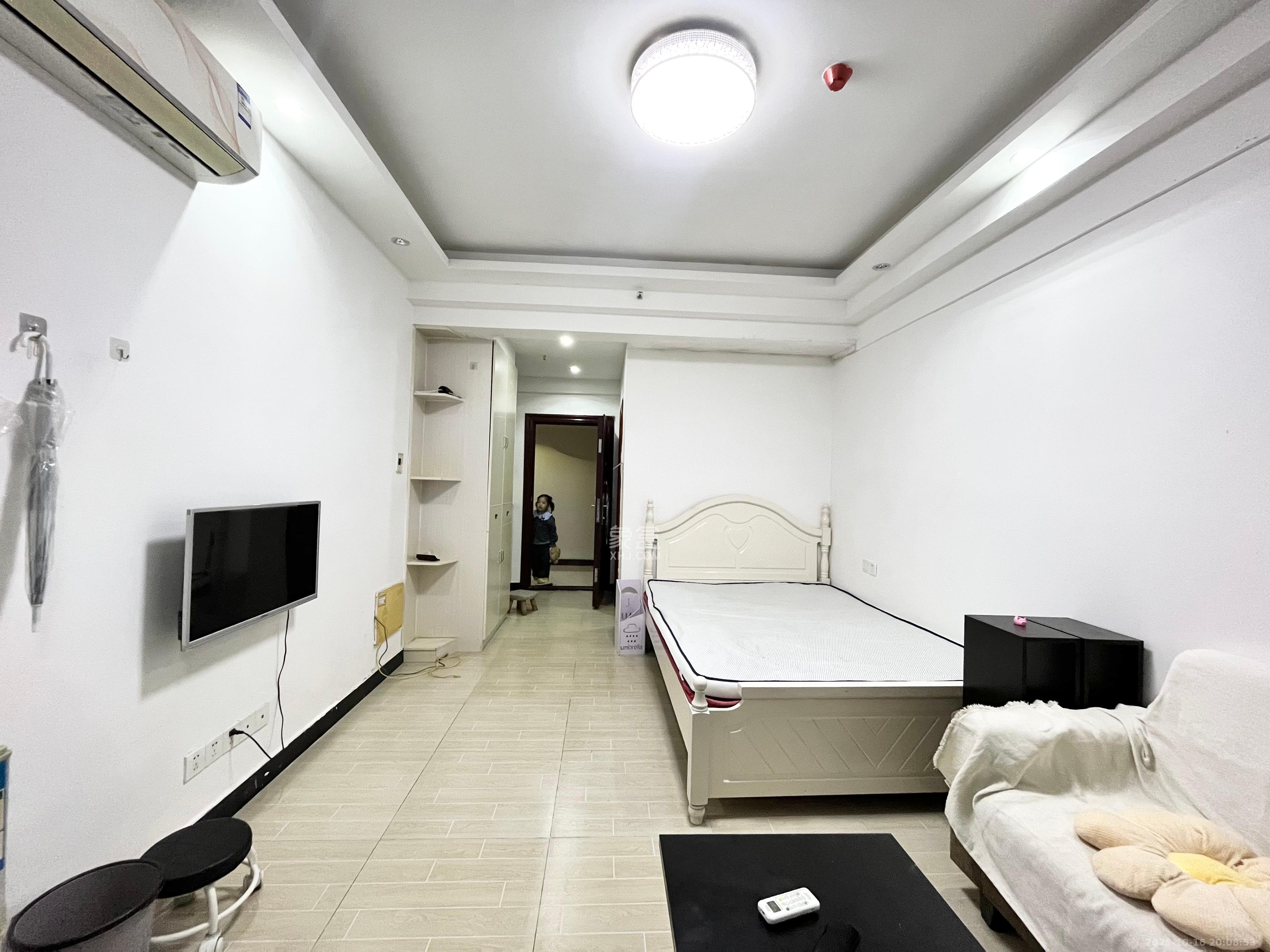 保利麓谷林语I区  1室1厅1卫    1300.0元/月