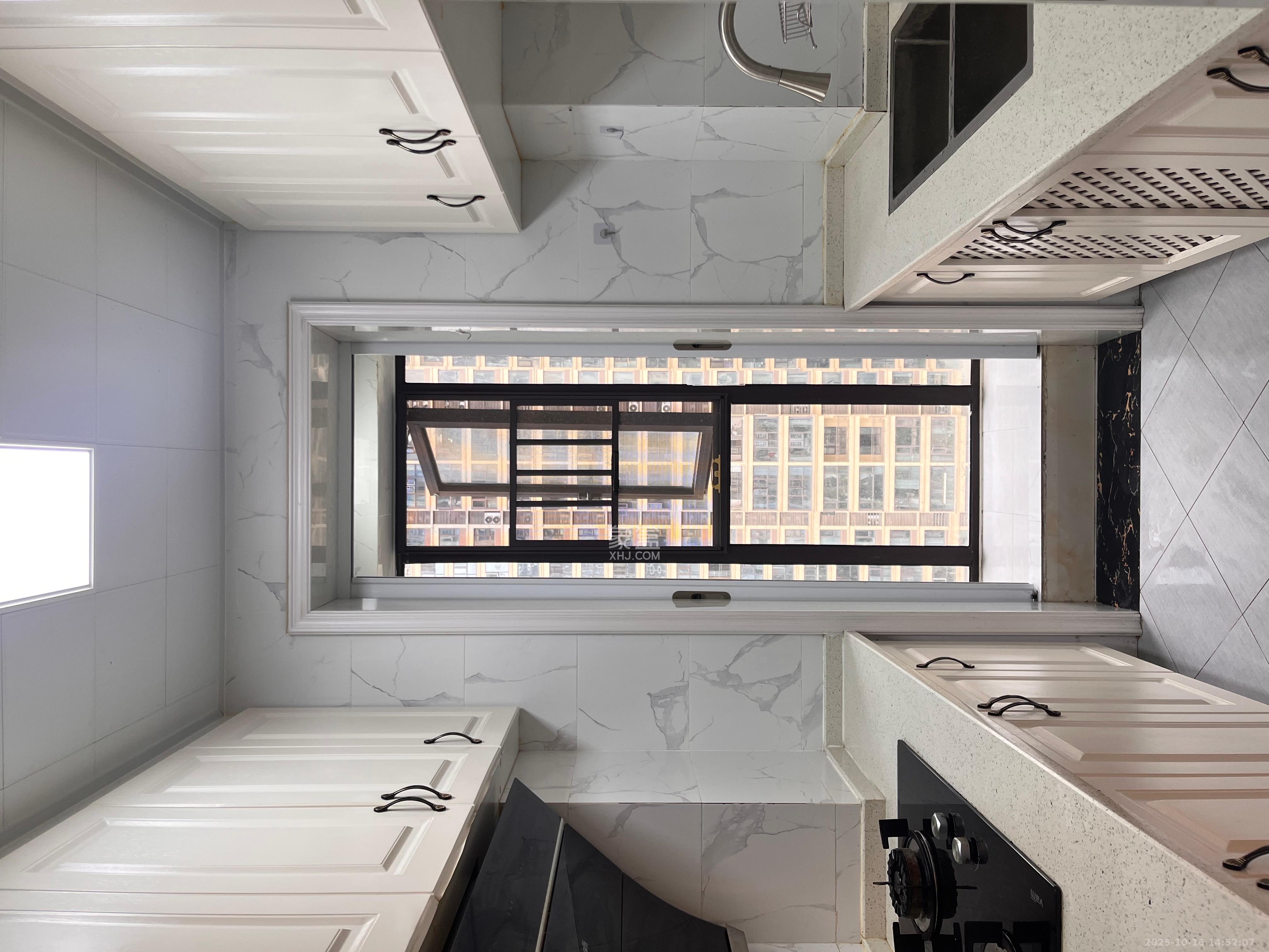 保利西海岸B区  3室2厅1卫    2800.0元/月 保利西海岸B区  3室2厅1卫    2800.0元/月室内图