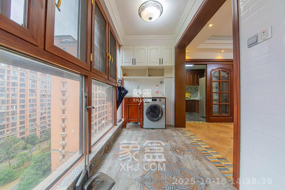 鑫远和城(一、二期)  4室2厅2卫    3800.0元/月 鑫远和城(一、二期)  4室2厅2卫    3800.0元/月室内图