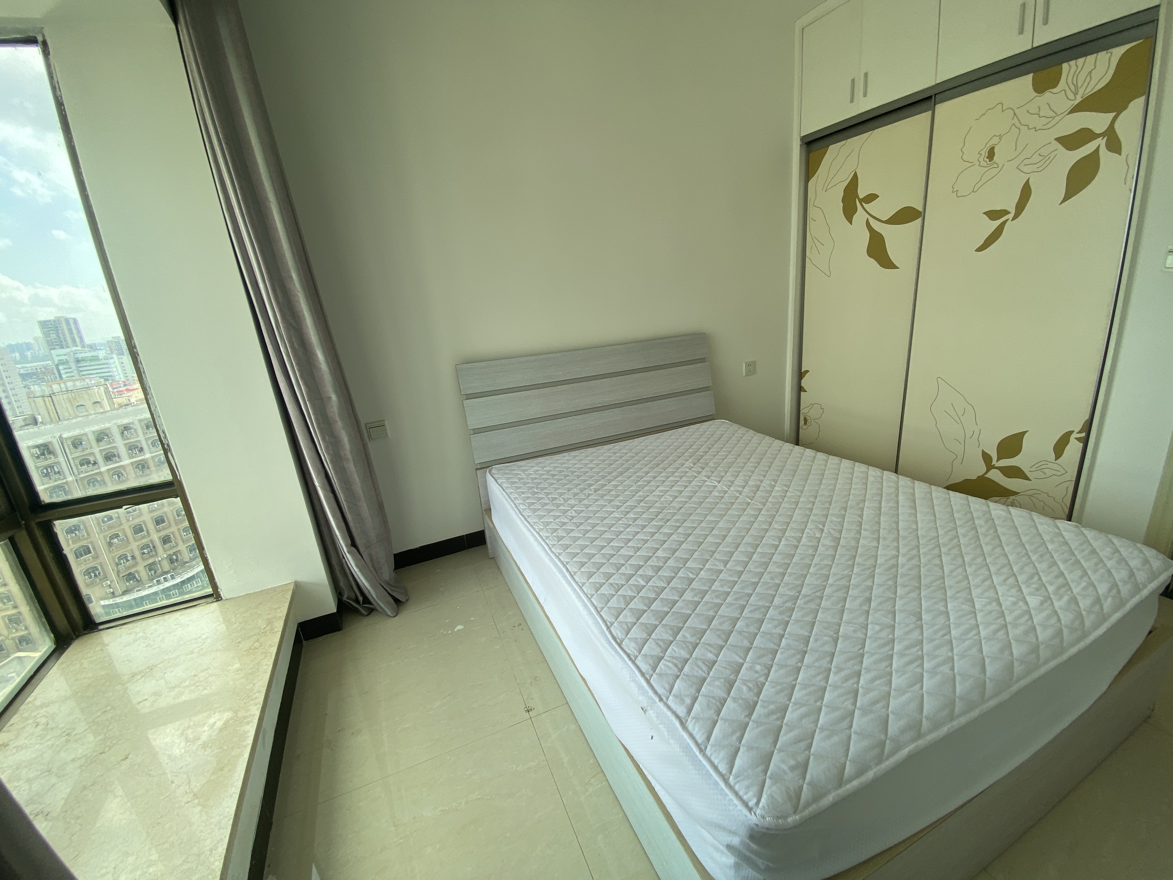 德盛华庭 3室1厅1卫 2500.0元/月 德盛华庭 3室1厅1卫 2500.0元/月室内图