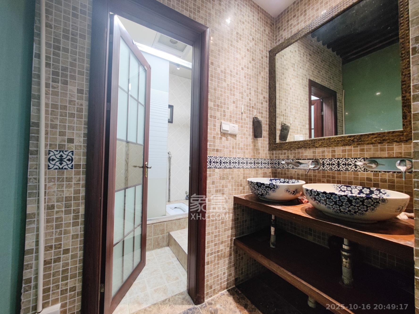 融科檀香山(融科紫檀、香山国际)  4室2厅2卫    398.0万 融科檀香山(融科紫檀、香山国际)  4室2厅2卫    398.0万卫生间